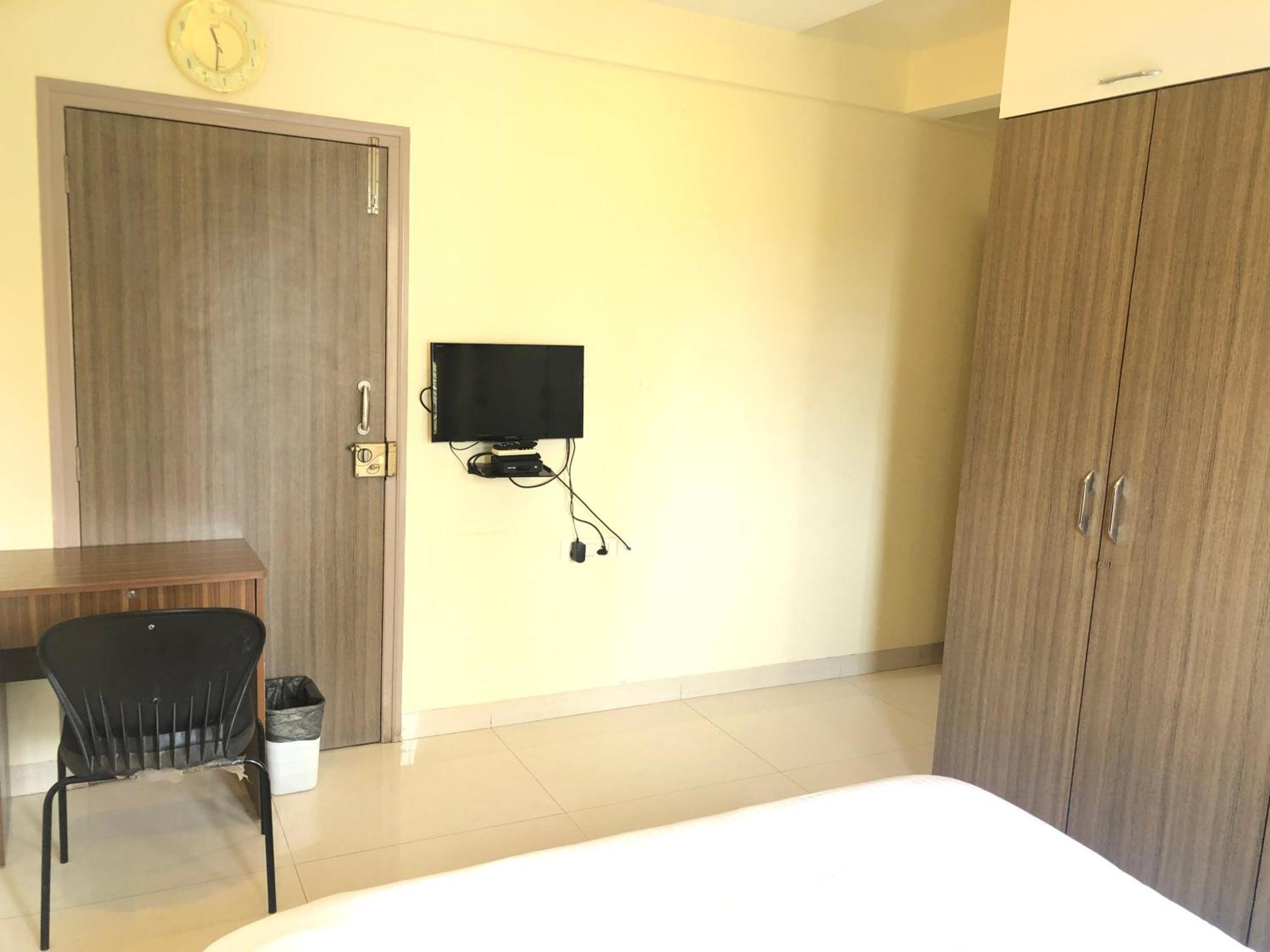 Treat Homes Service In Bkc Siddhant 401 * Mumbai