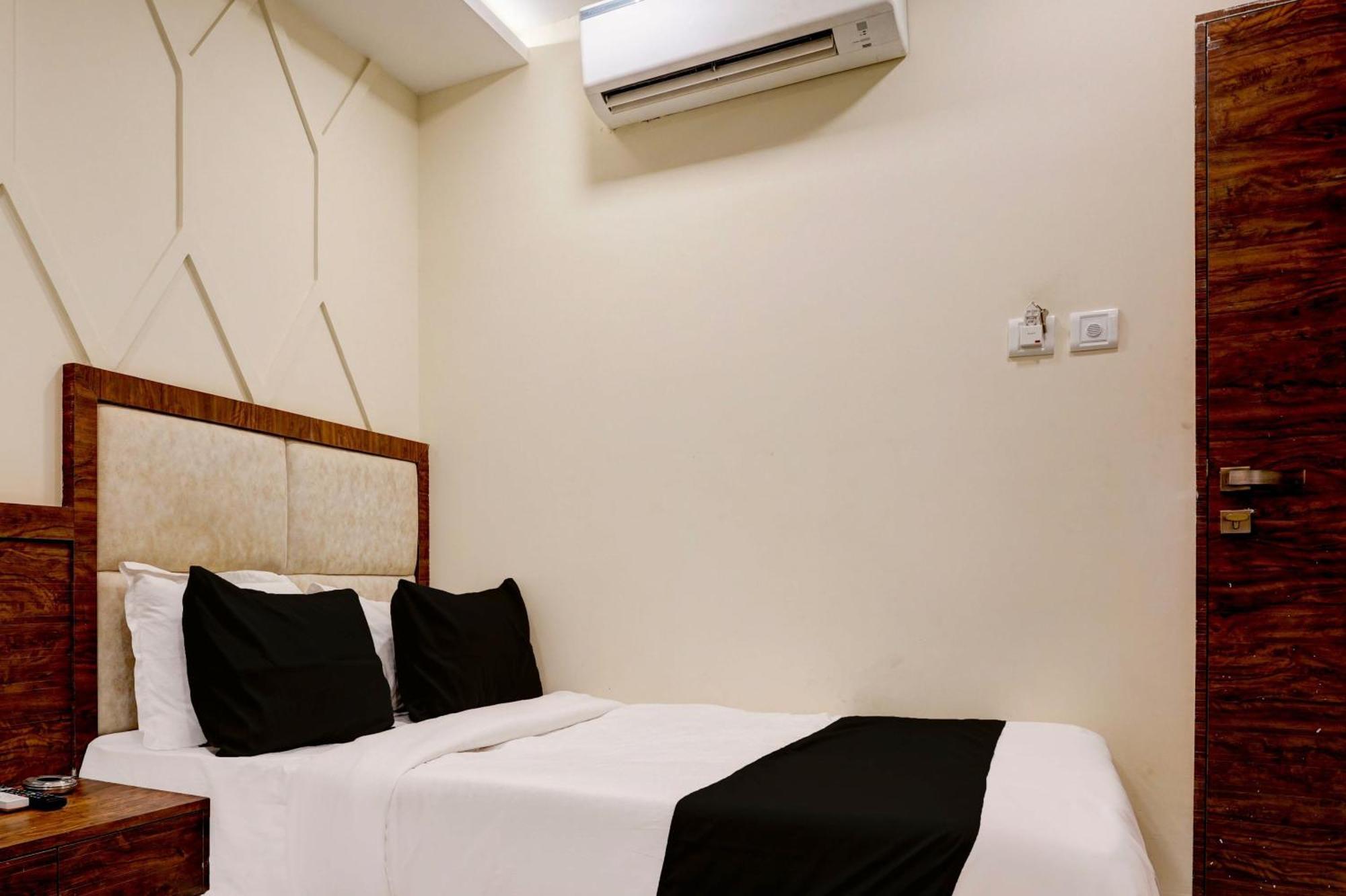 Hotel O Ashirwad Mumbai
