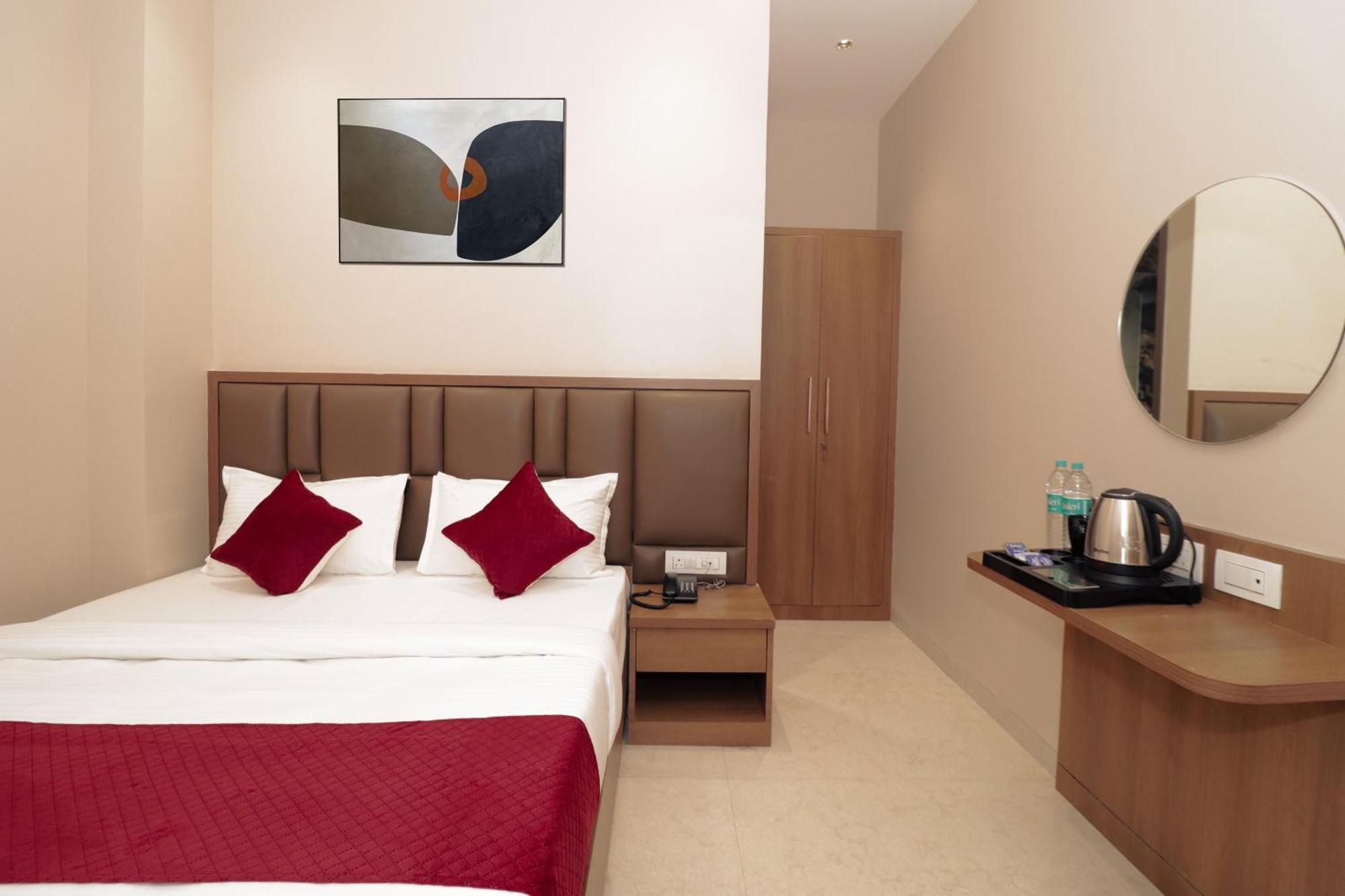 Fabhotel Ascent Star - Nr Phoenix Mall Kurla Hotel 3*