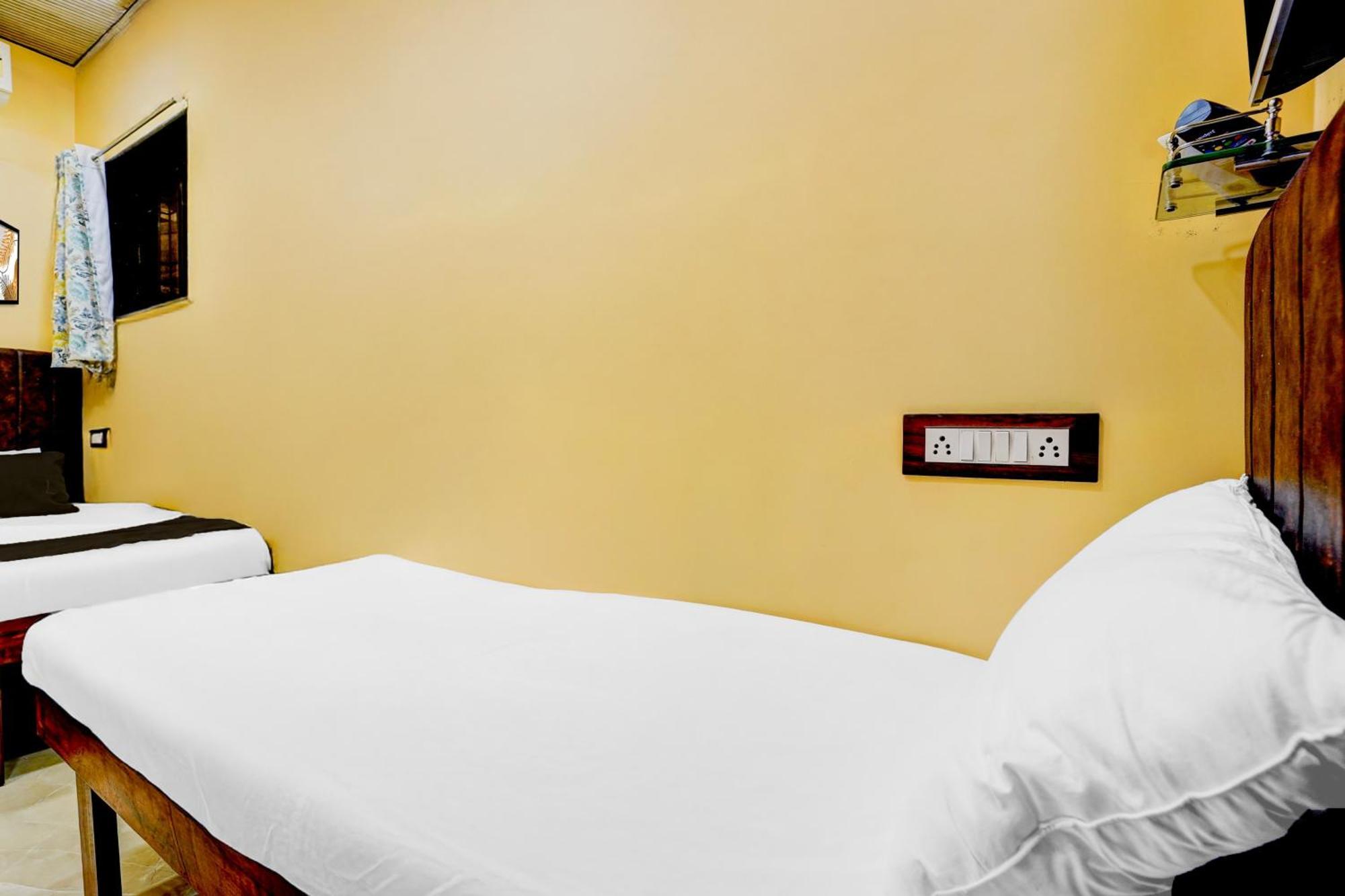 Hotel O M.m Residency