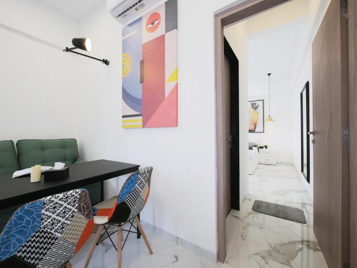 Milo Private 3bhk In Bandra Apartment