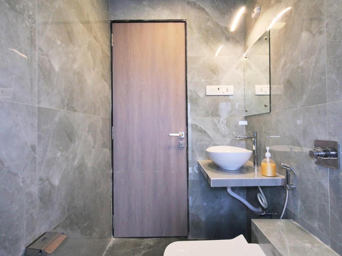 Milo Private 3bhk In Bandra * Mumbai