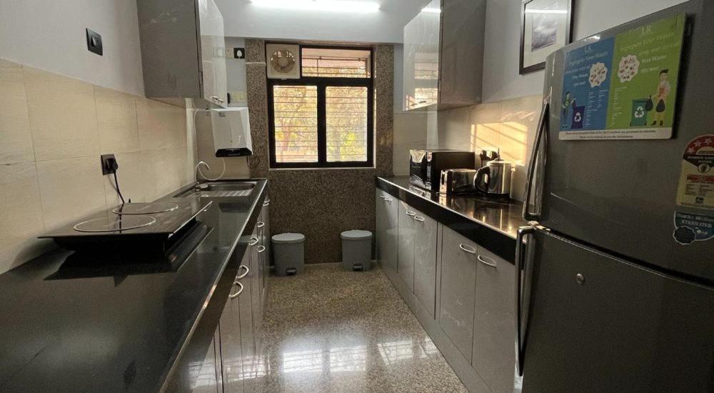 Lalco Residency Hotel 4*