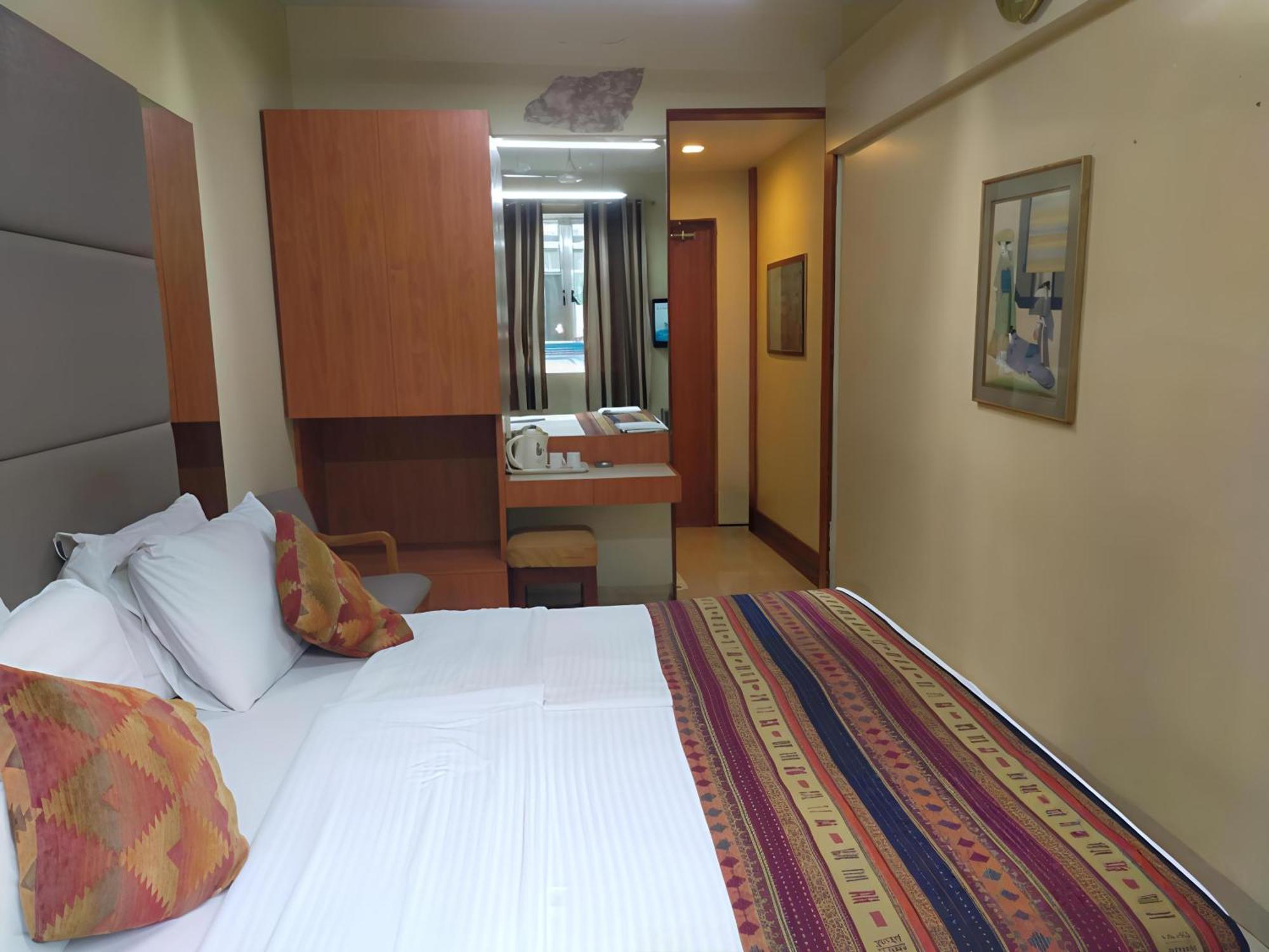Hotel Empire 2*