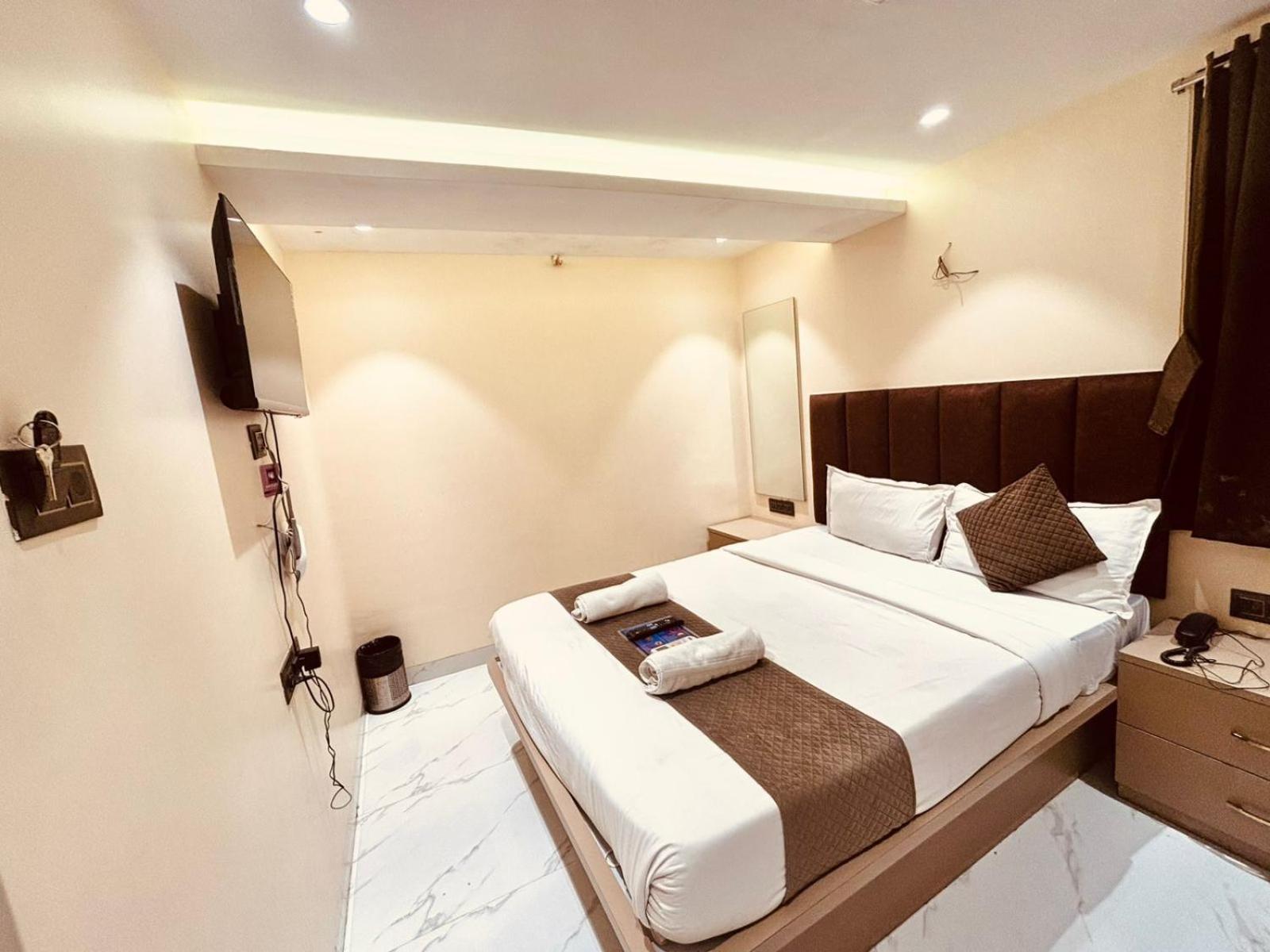 Hotel Dolphin Residency Mumbai