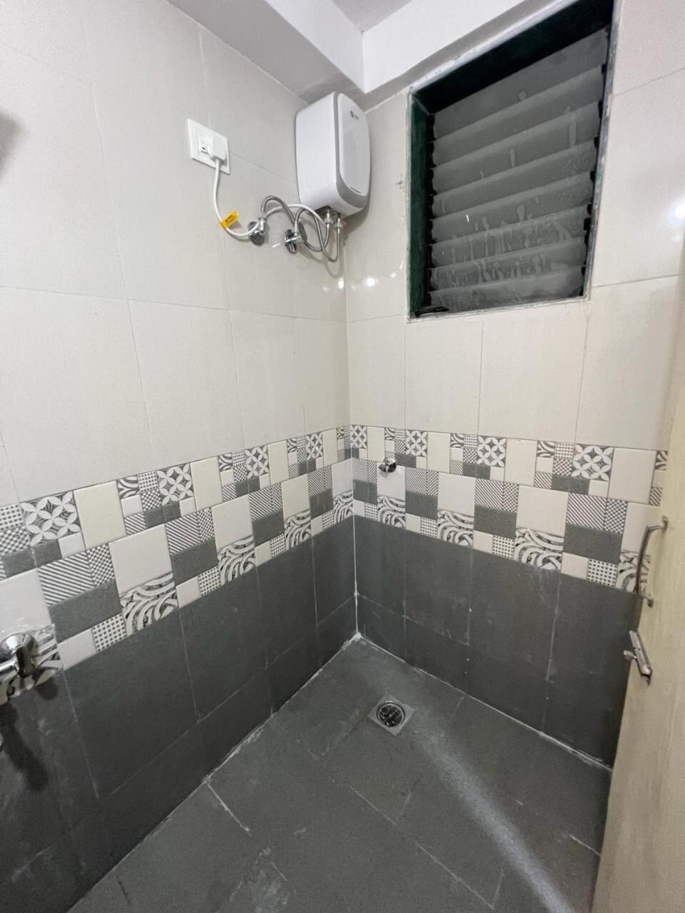 Apartment 1bhk Goregaon West - Garden View *