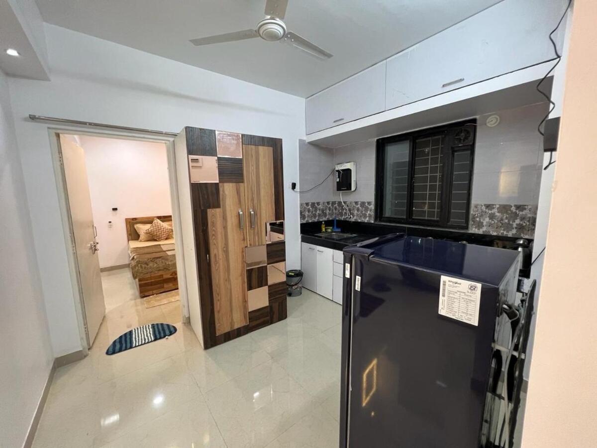 1bhk Goregaon West - Garden View Apartment *