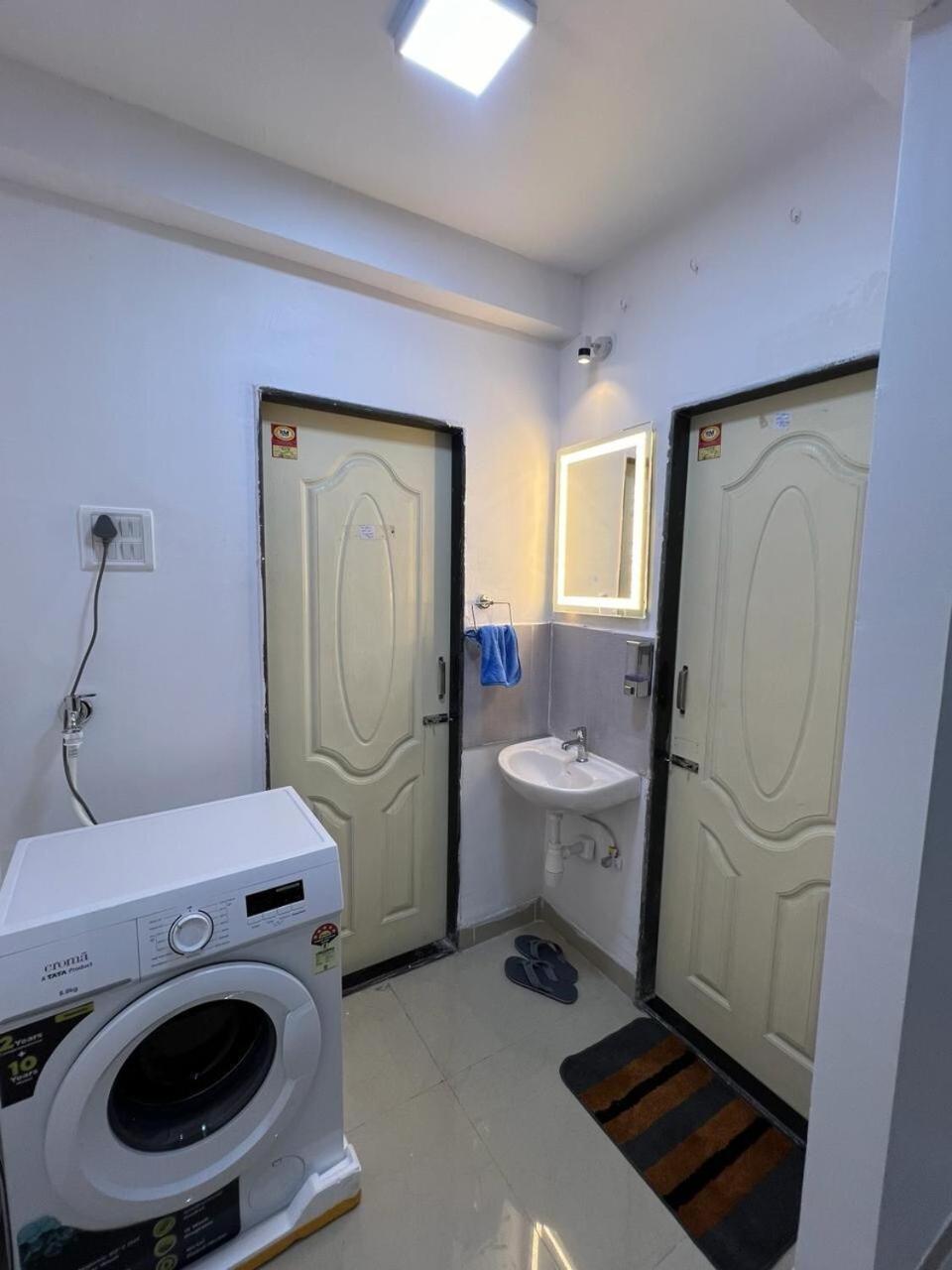 1bhk Goregaon West - Garden View Apartment Mumbai