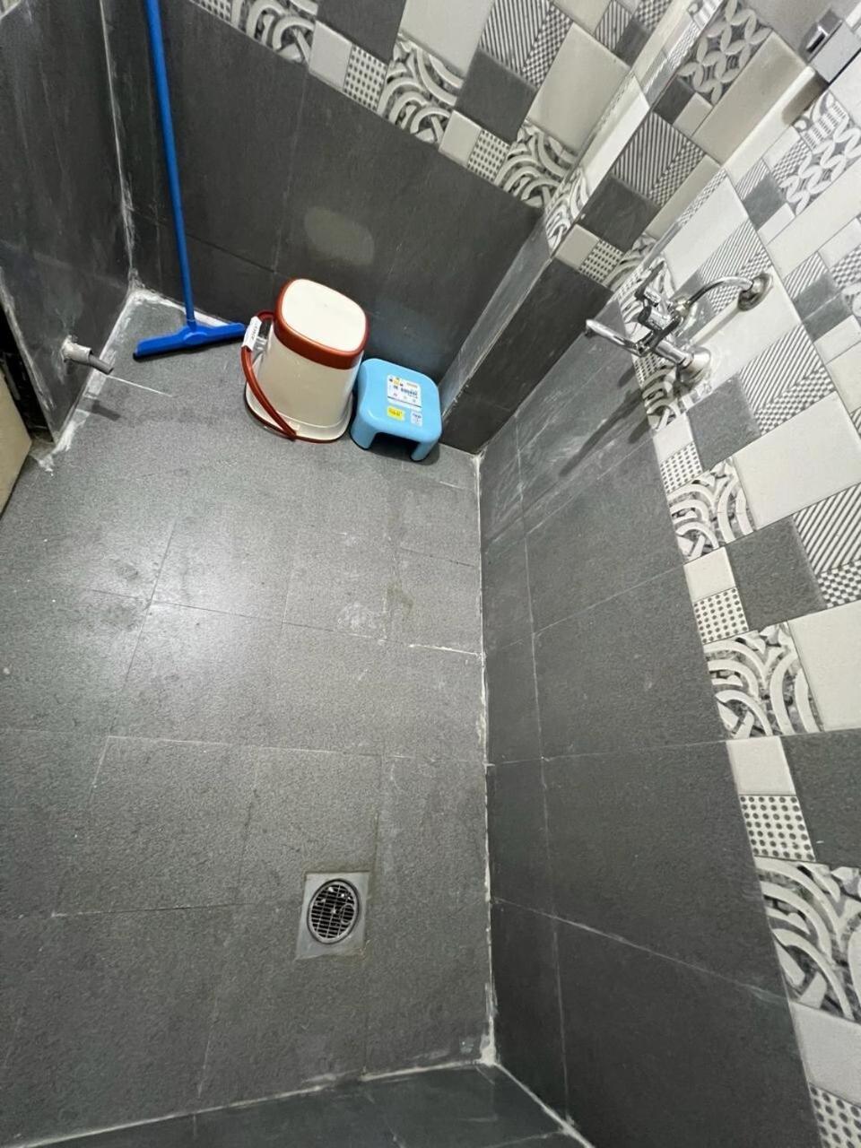 1bhk Goregaon West - Garden View Apartment *