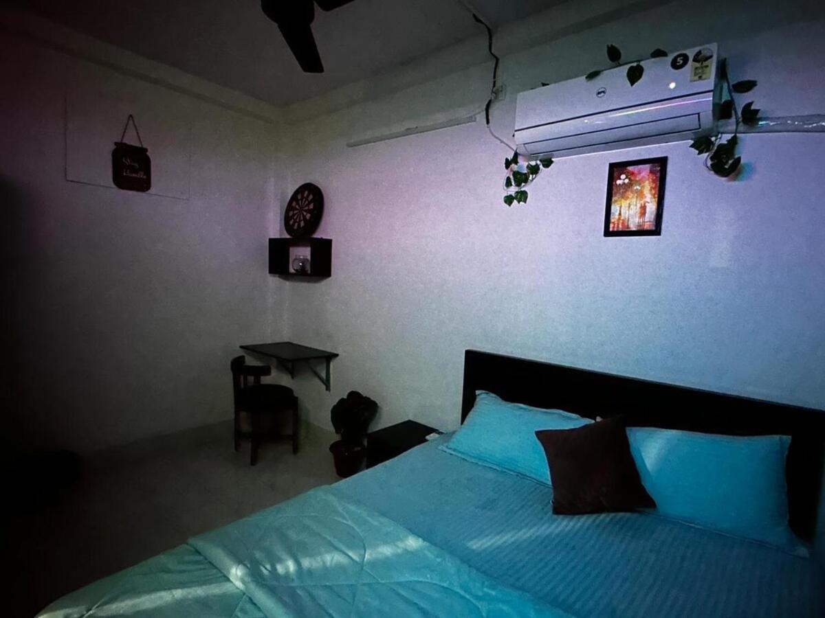 In Oshiwara Andheri#12 Apartment *