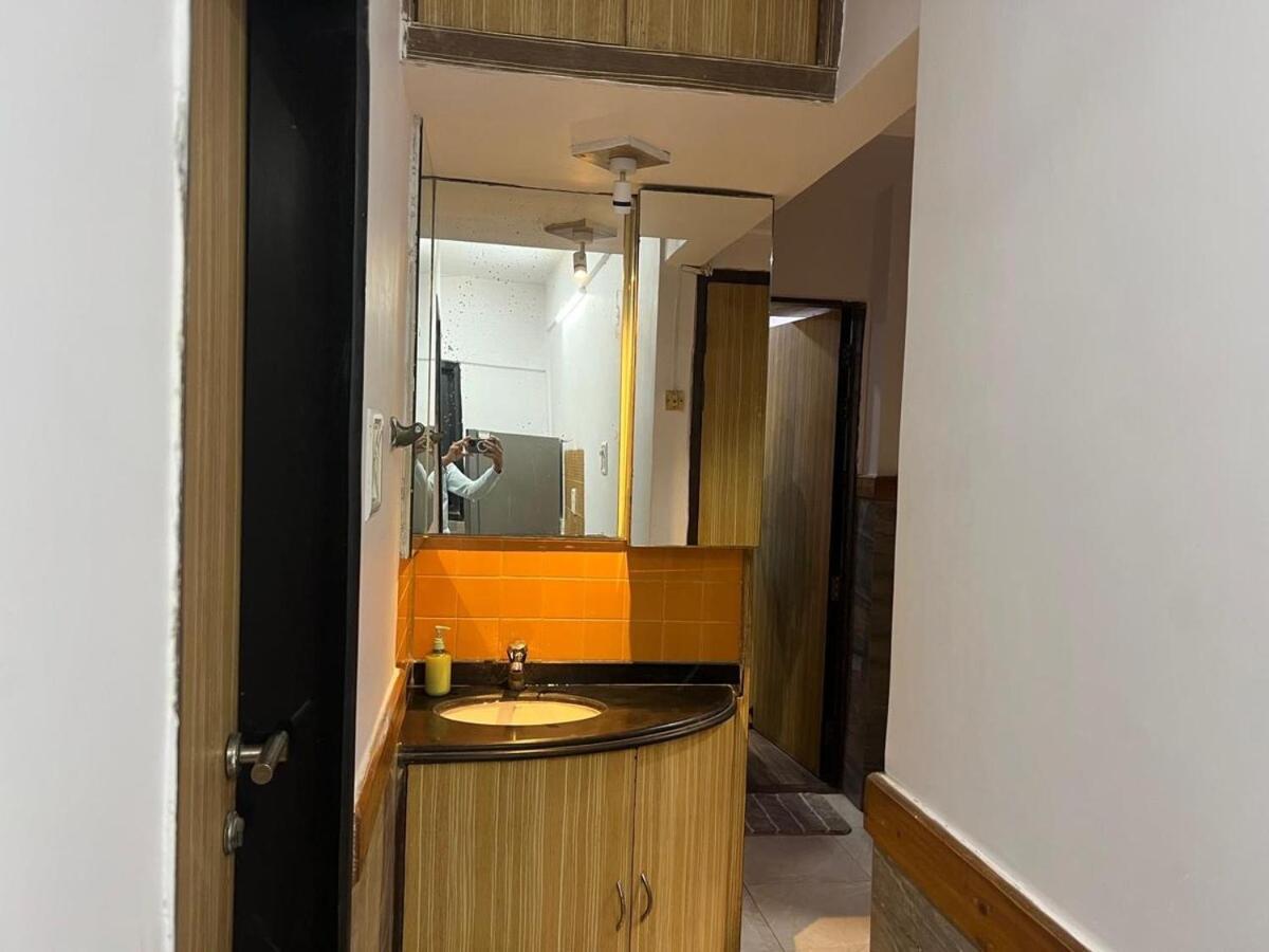 Apartment 2bhk With Terrace Garden-lokhandwala Andheri *