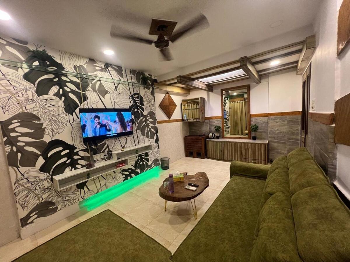 2bhk With Terrace Garden-lokhandwala Andheri * Mumbai