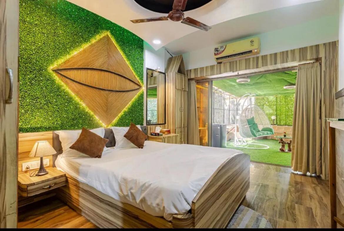 2bhk With Terrace Garden-lokhandwala Andheri *