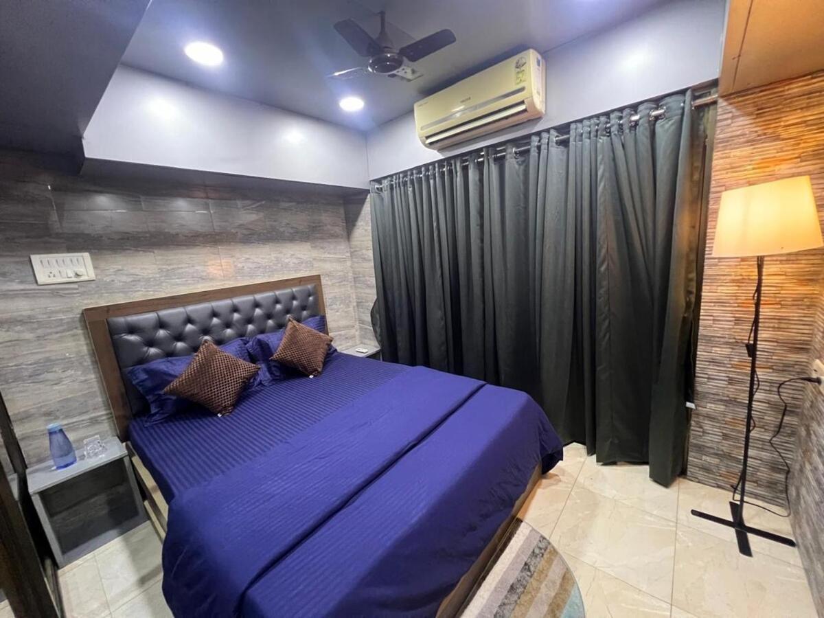 2bhk With Terrace Garden-lokhandwala Andheri * Mumbai