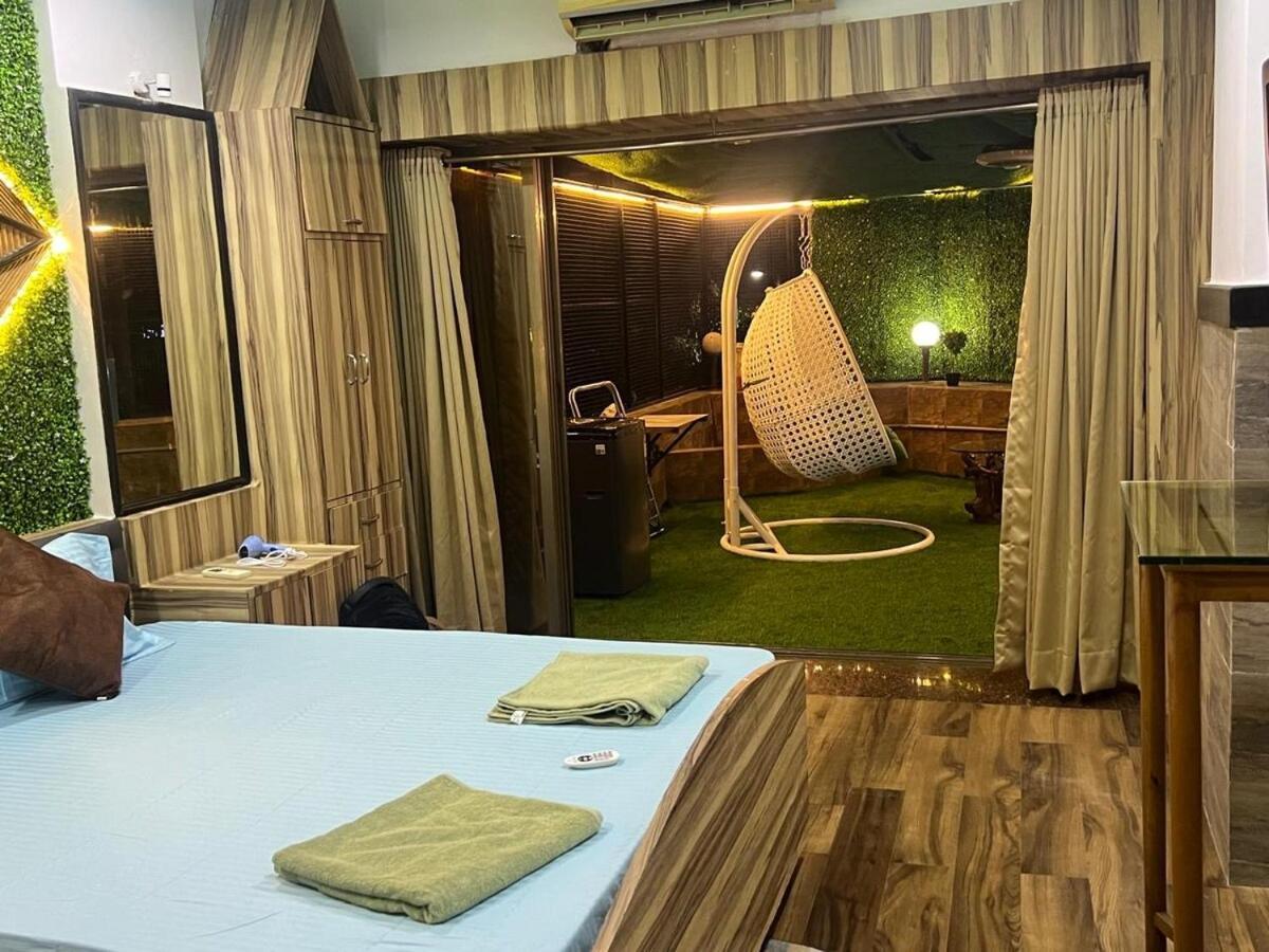 Apartment 2bhk With Terrace Garden-lokhandwala Andheri *