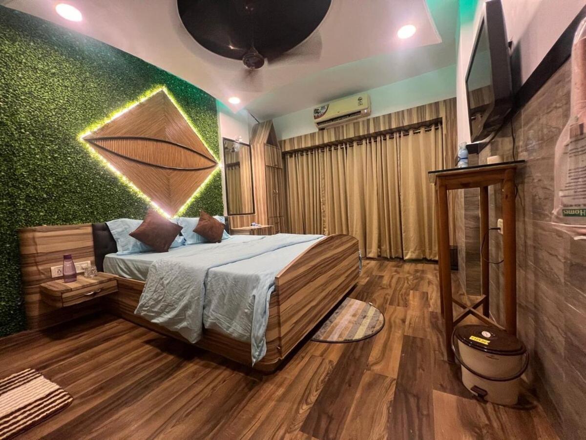 2bhk With Terrace Garden-lokhandwala Andheri Mumbai