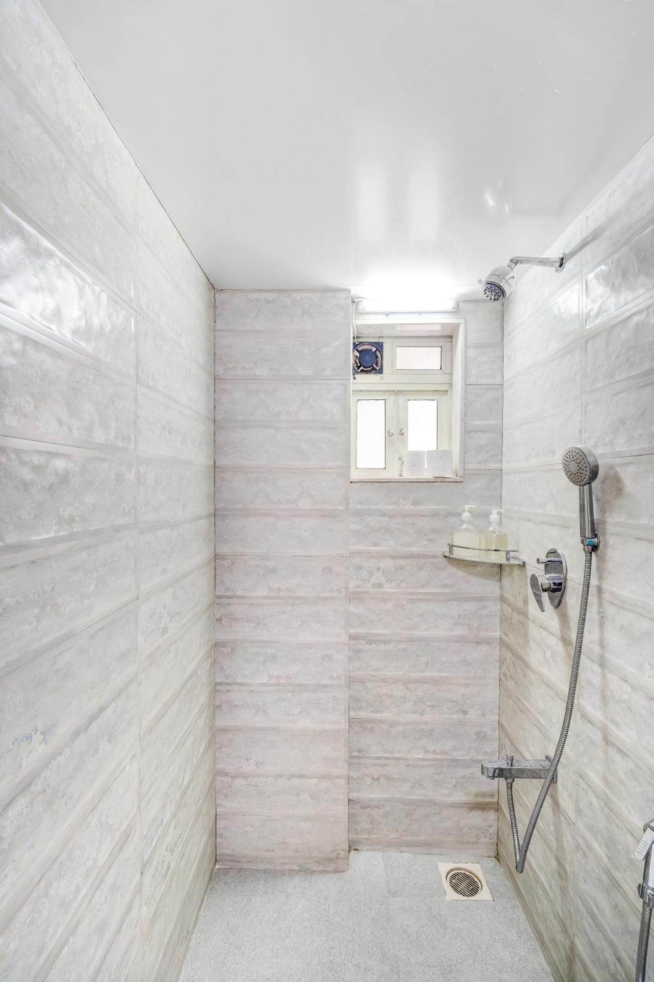 Stella 3bhk Khar W By The Company *