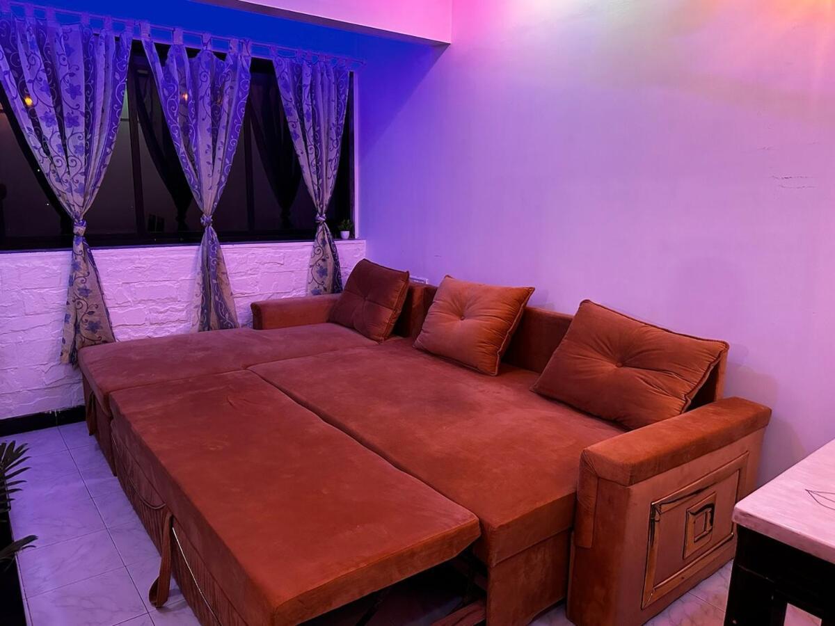 Apartment In Oshiwara Andheri #01 Mumbai