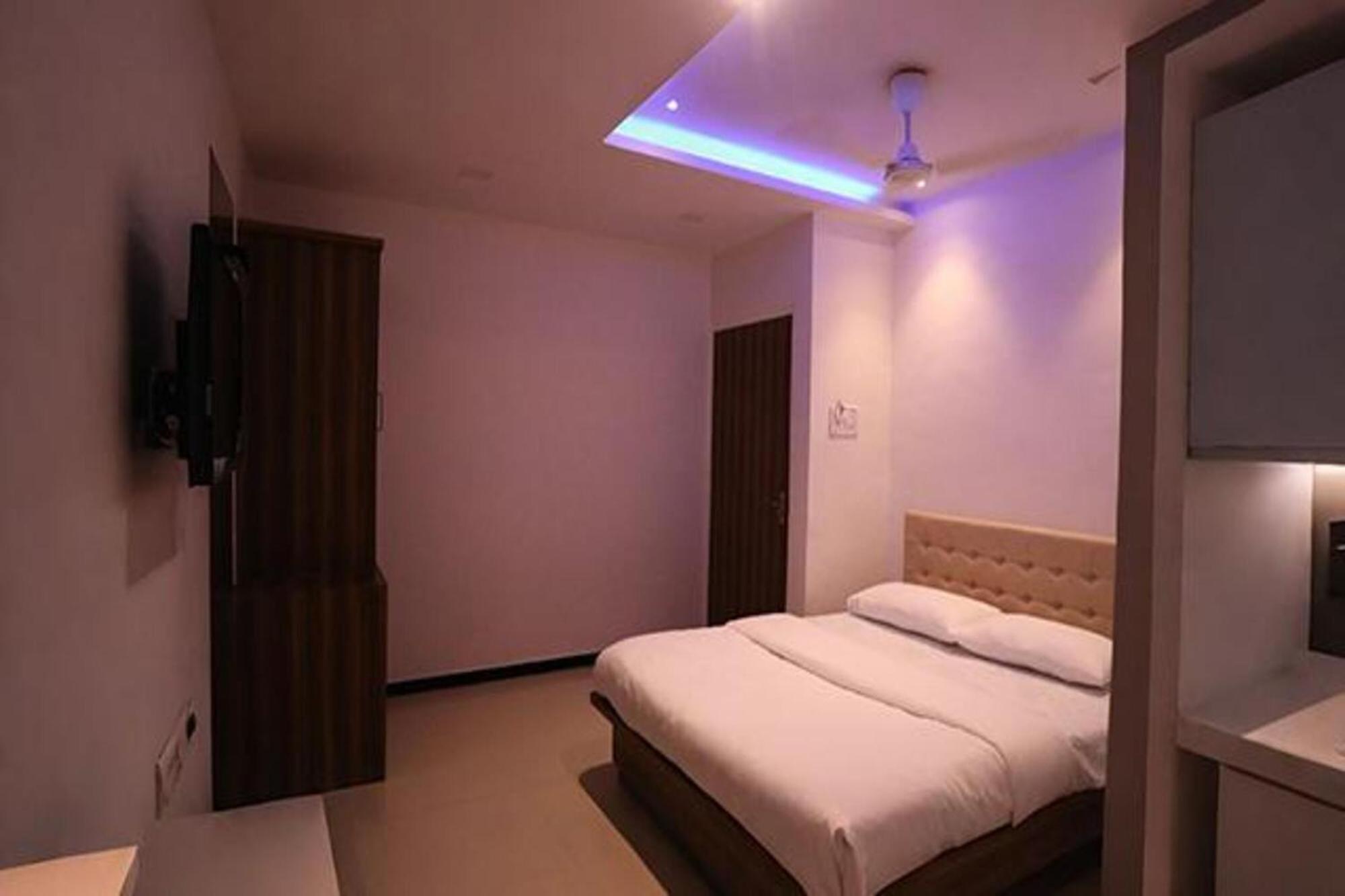 Fabhotel Galaxy Mumbai