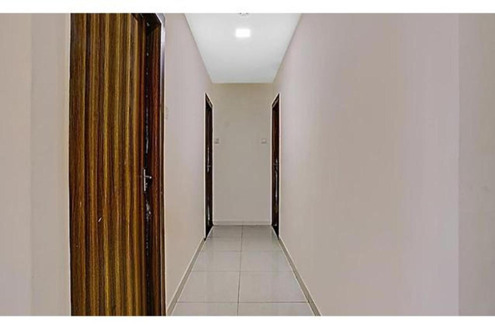 Fabhotel Galaxy Hotel