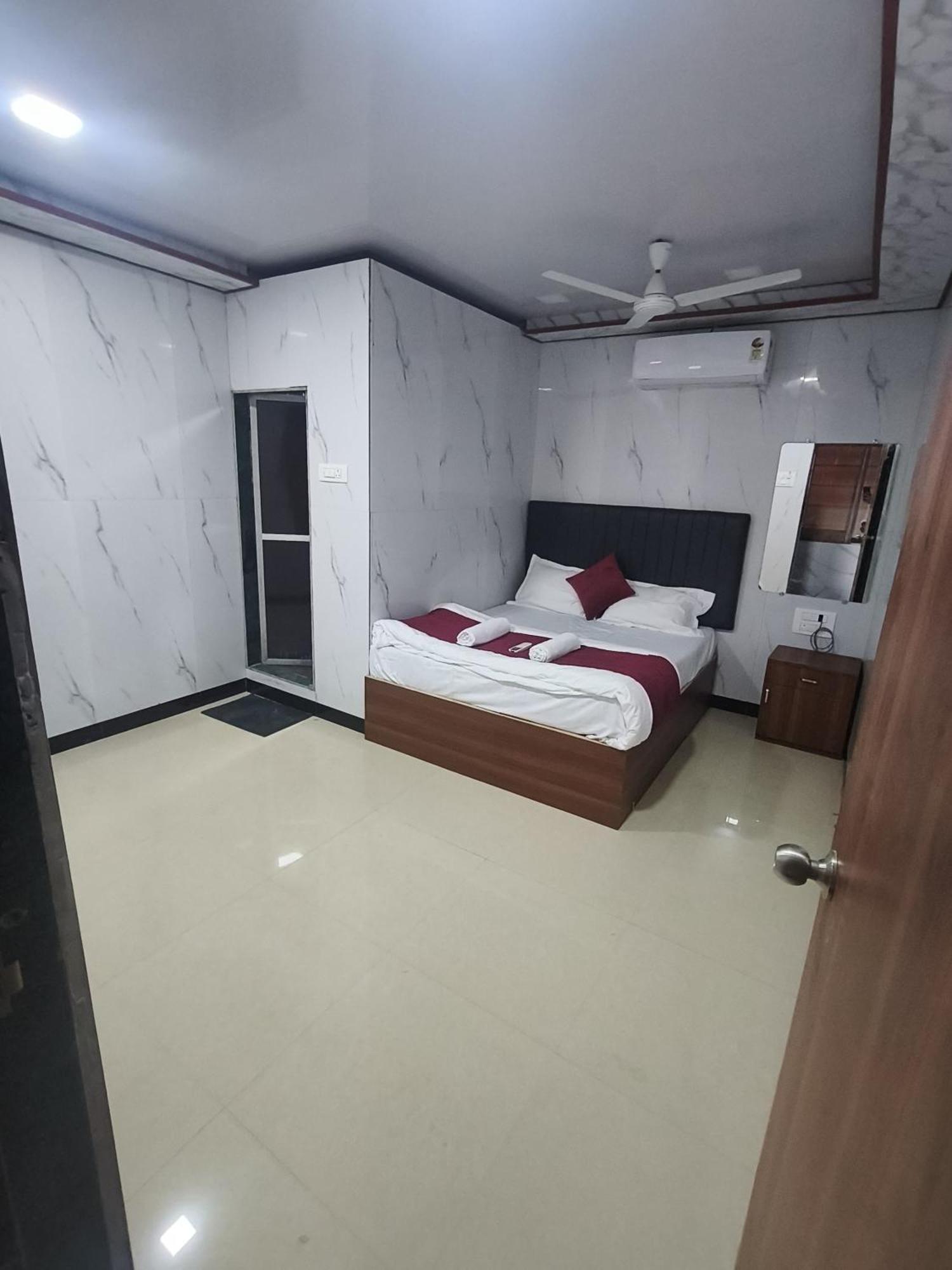 Sr Residency Guest house *