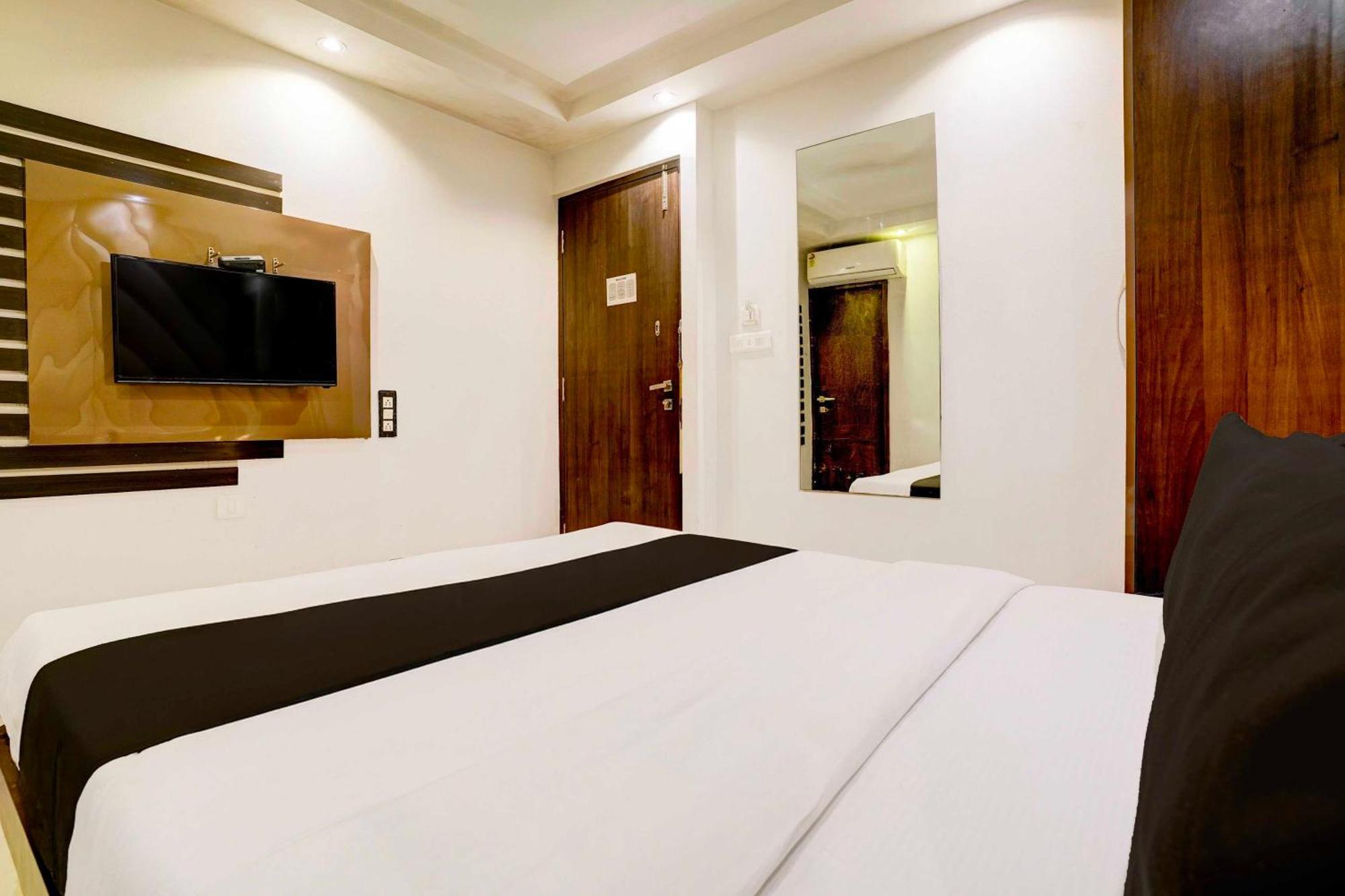 Hotel Collection O Mumbai