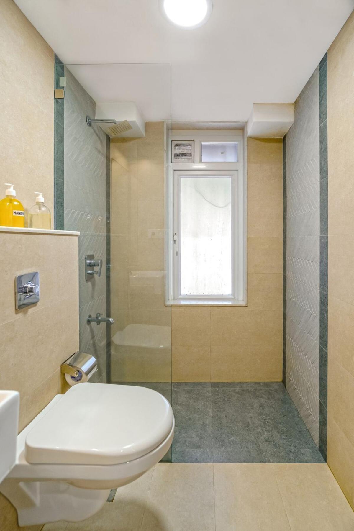 Zen Private 3bhk In Bandra Mumbai
