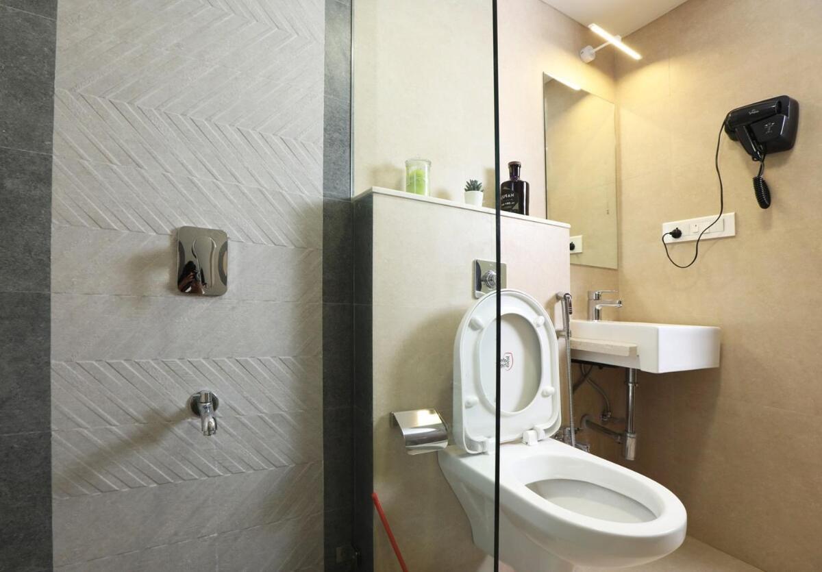 Tao Private 3bhk In Bandra * Mumbai