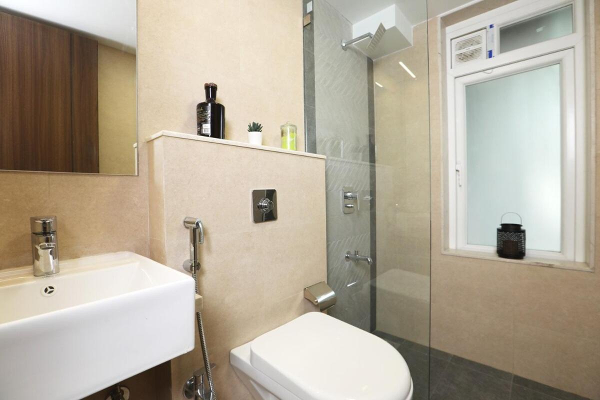 Apartment Tao Private 3bhk In Bandra Mumbai