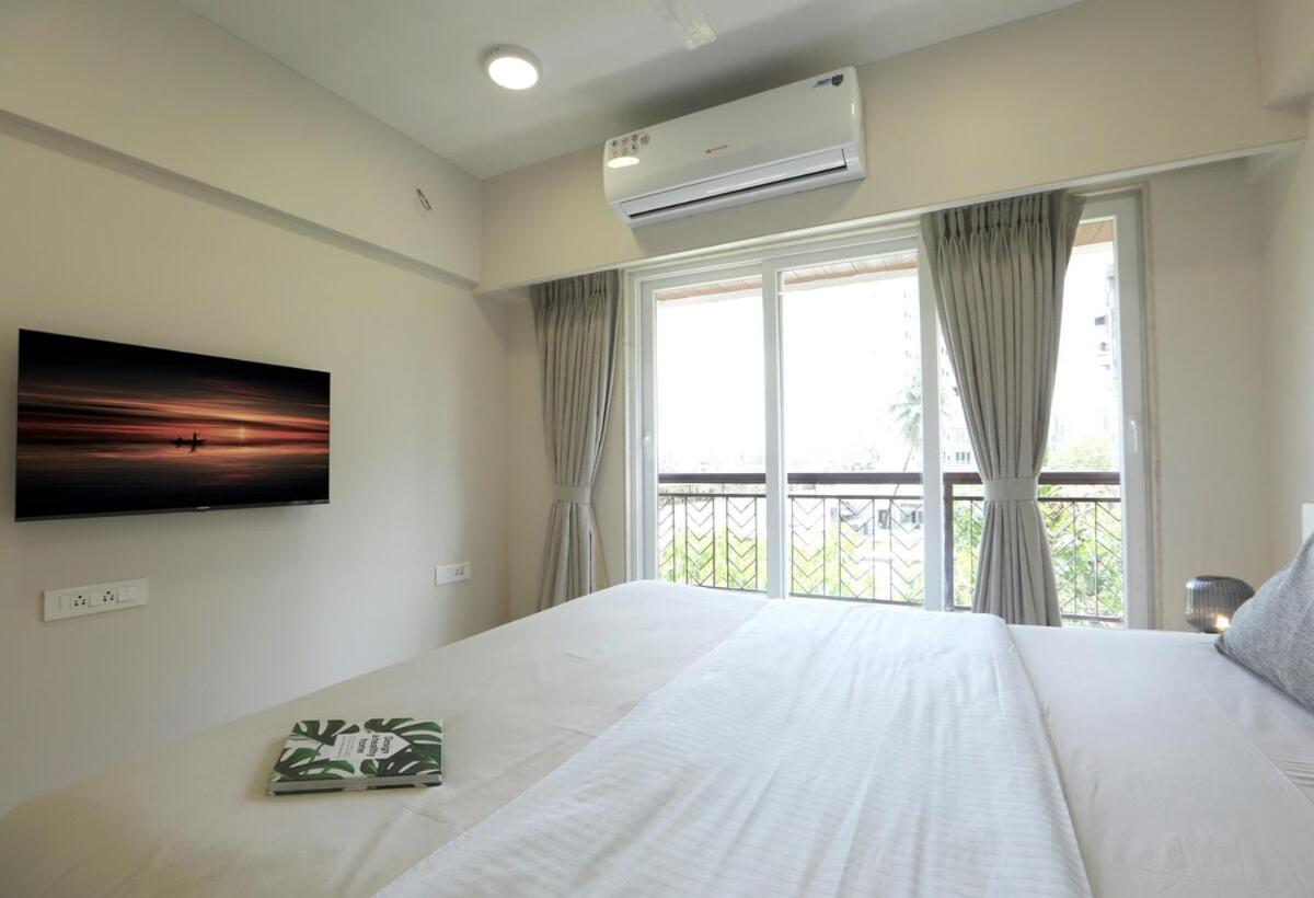 Apartment Tao Private 3bhk In Bandra Mumbai
