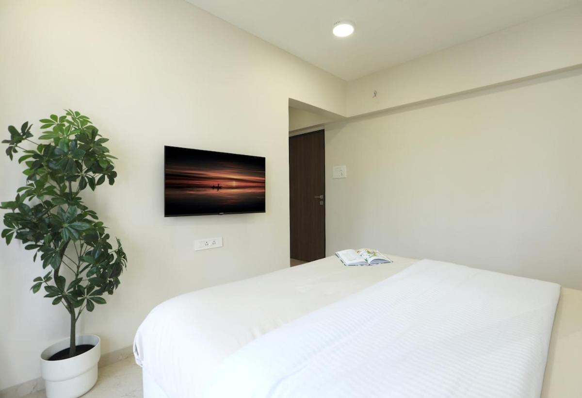 Tao Private 3bhk In Bandra *