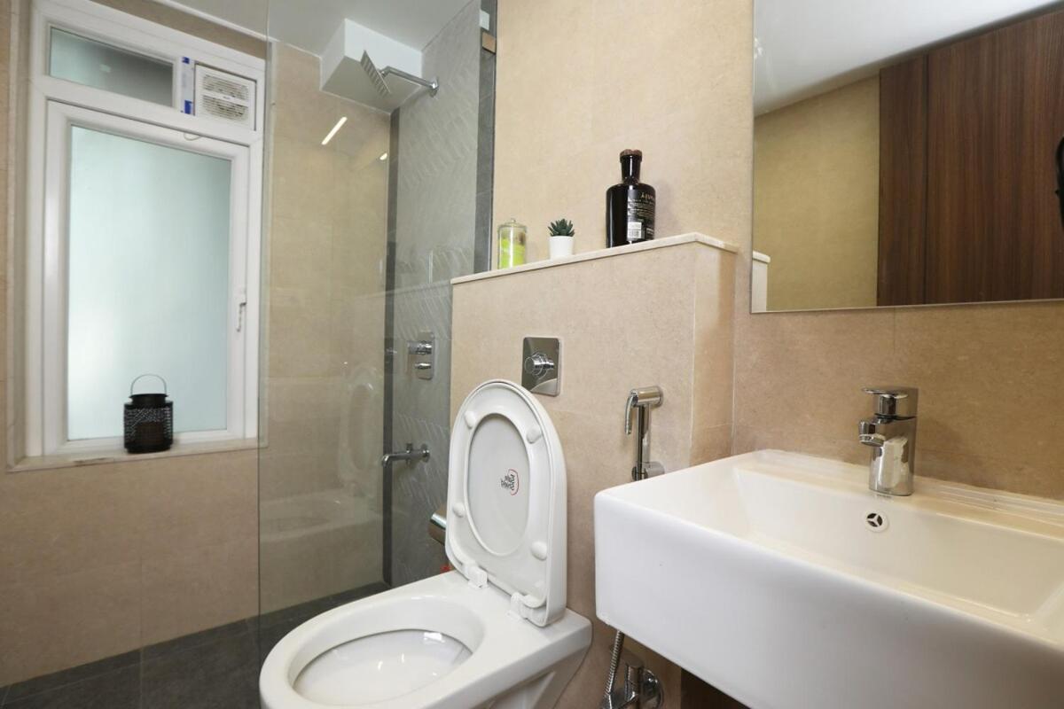 Apartment Tao Private 3bhk In Bandra Mumbai