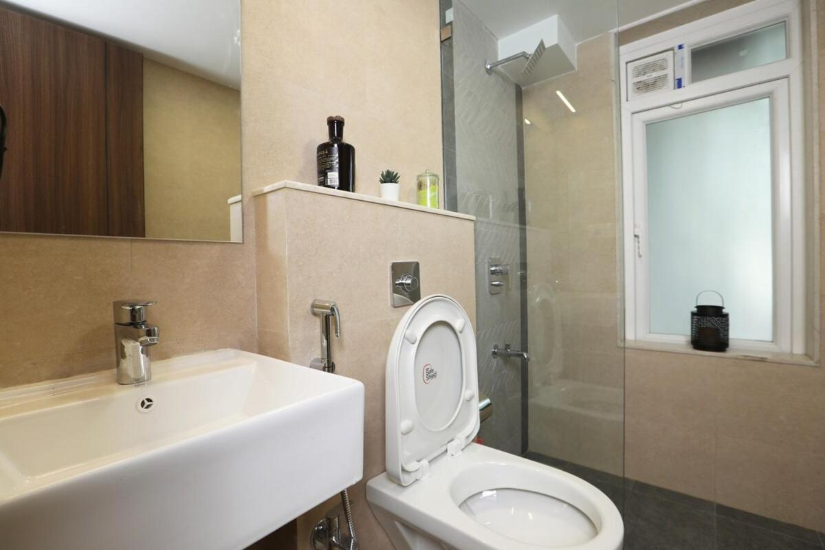 Apartment Tao Private 3bhk In Bandra Mumbai