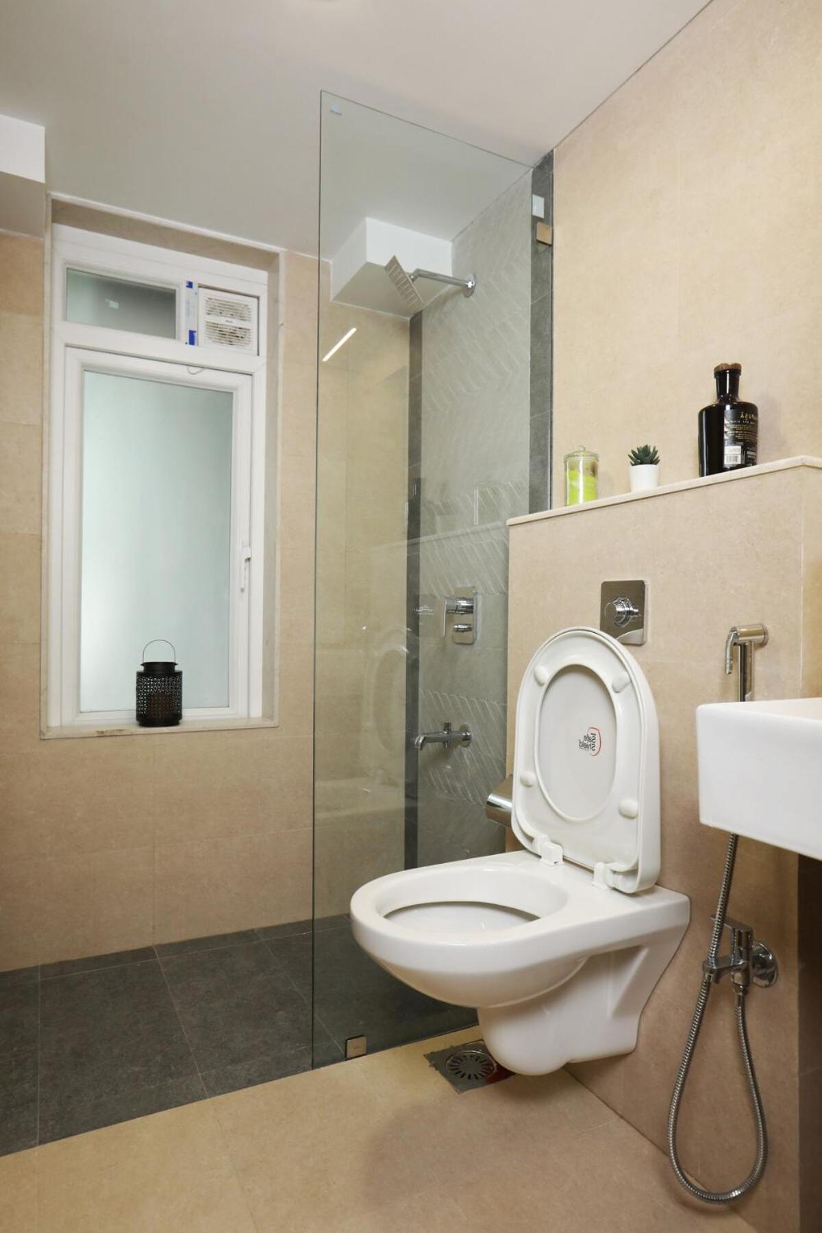 Tao Private 3bhk In Bandra Apartment