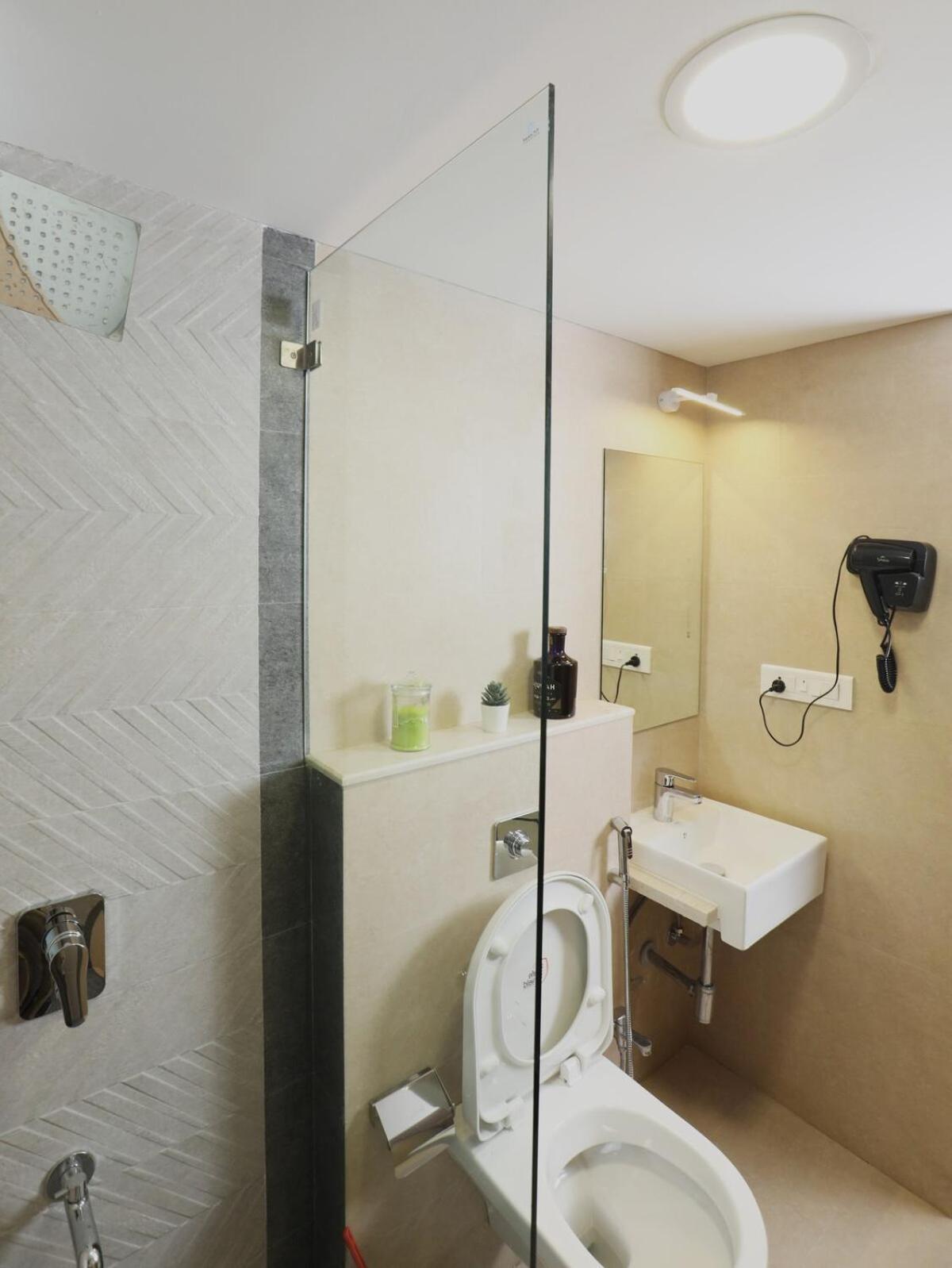 Tao Private 3bhk In Bandra Mumbai