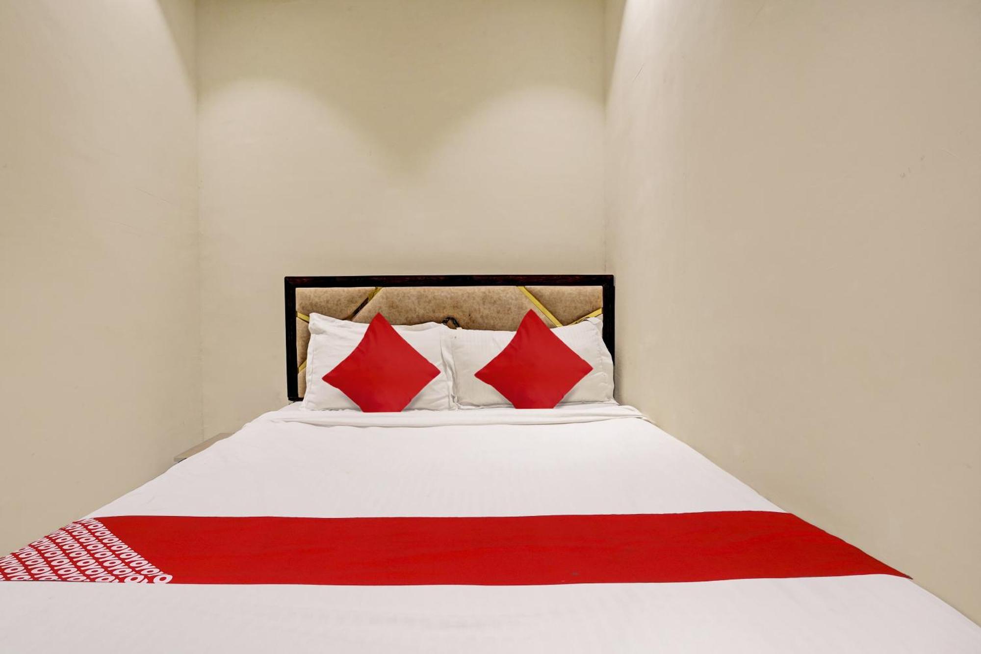 Hotel O Nk Grand