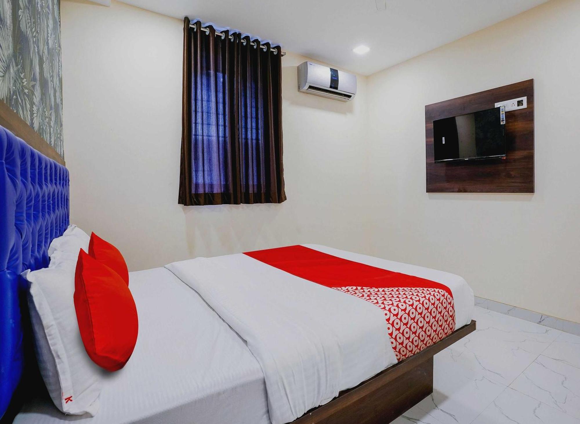 O King Residency Near Bharat Talkies 4*