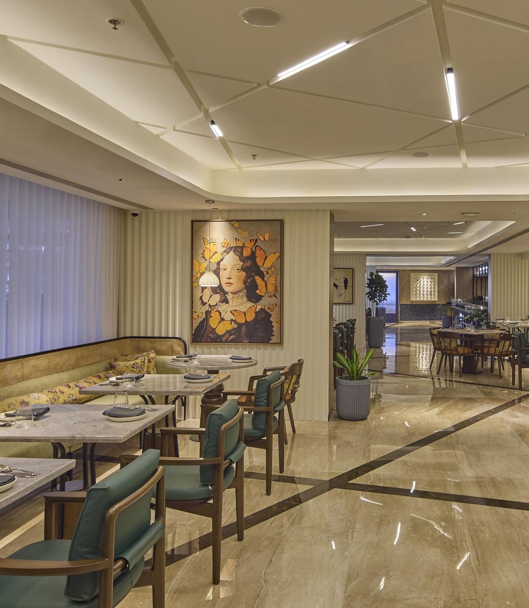 Iconiqa International Airport Hotel