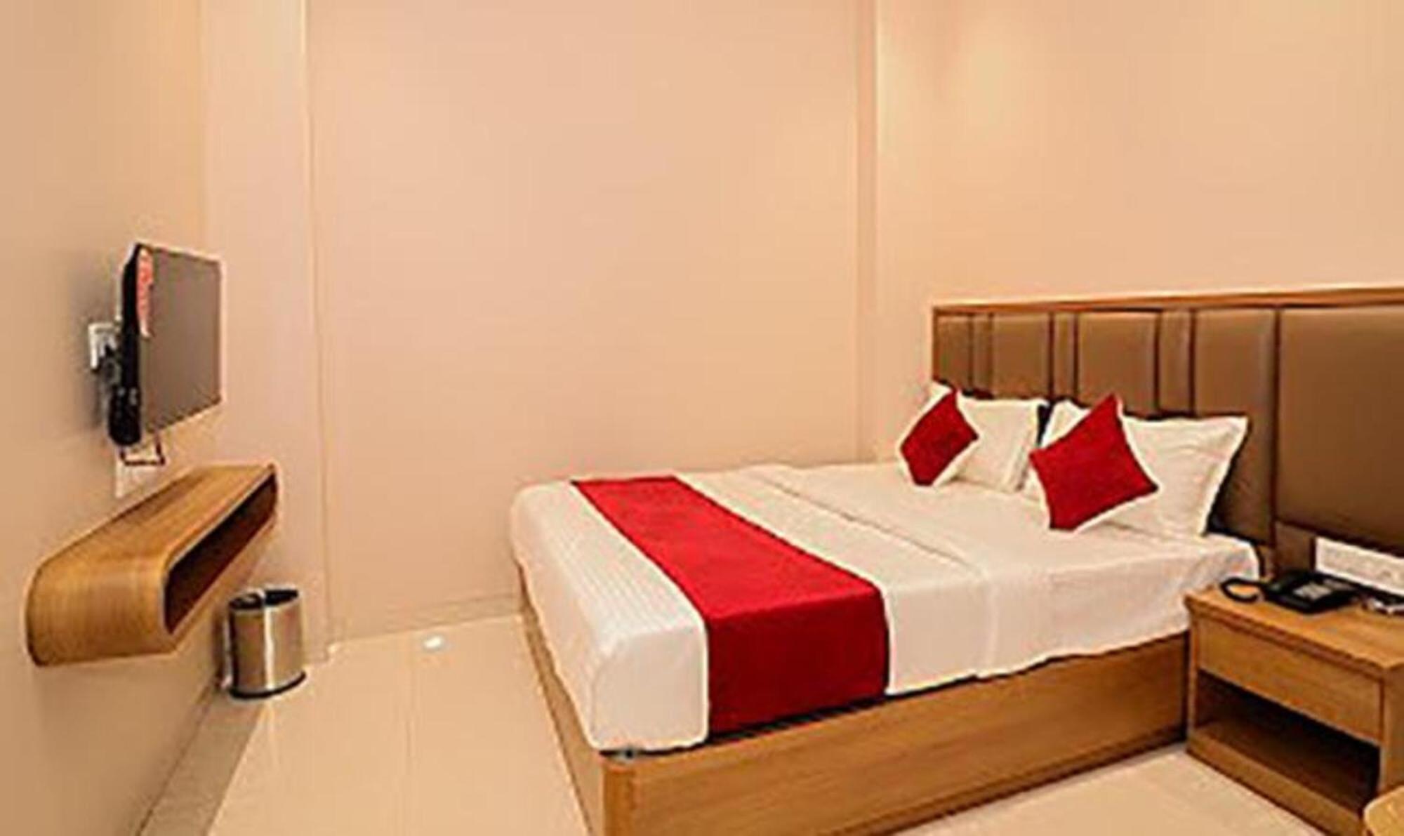 Fabhotel Ascent Star - Nr Phoenix Mall Kurla Hotel Mumbai