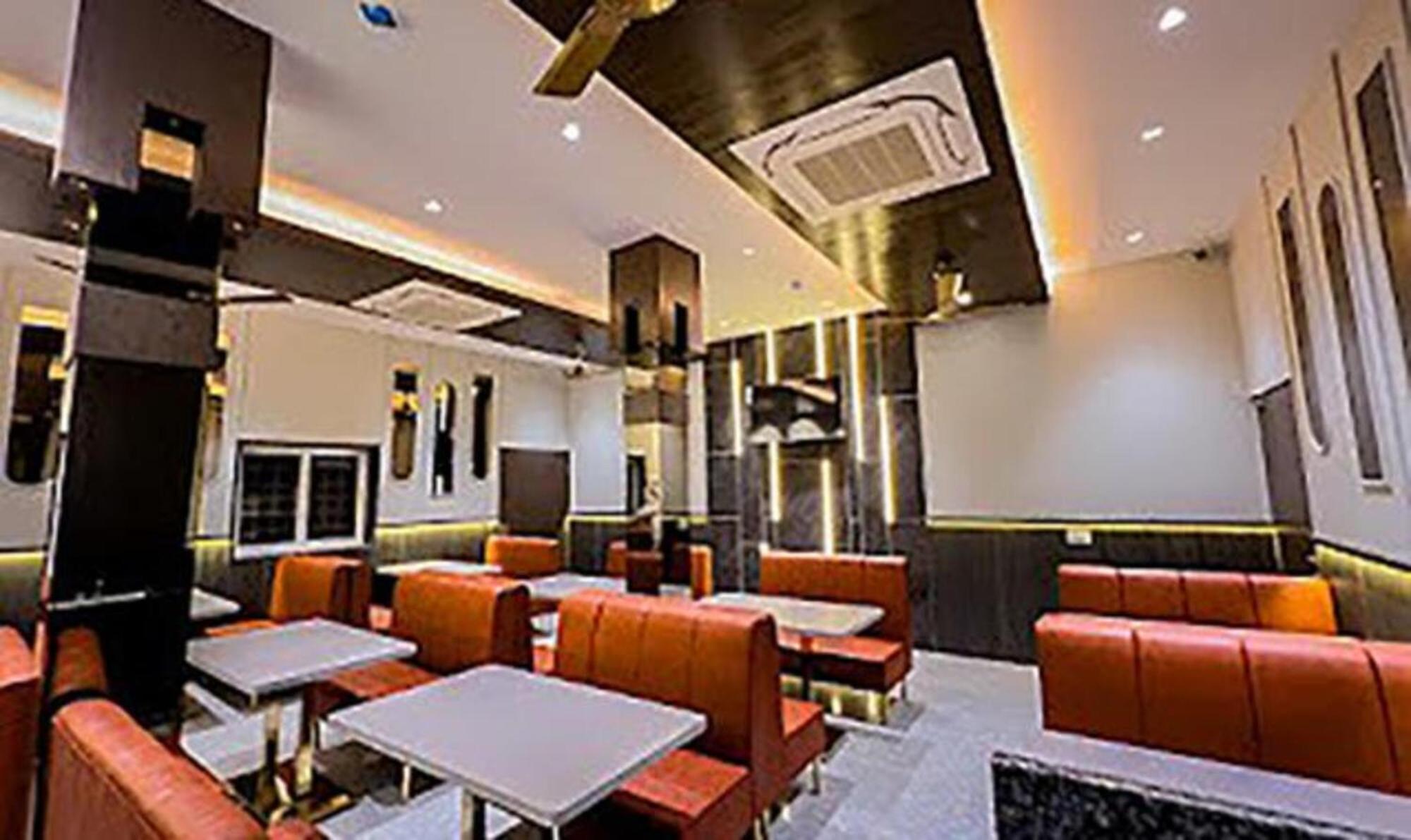 Fabhotel Ascent Star - Nr Phoenix Mall Kurla Hotel