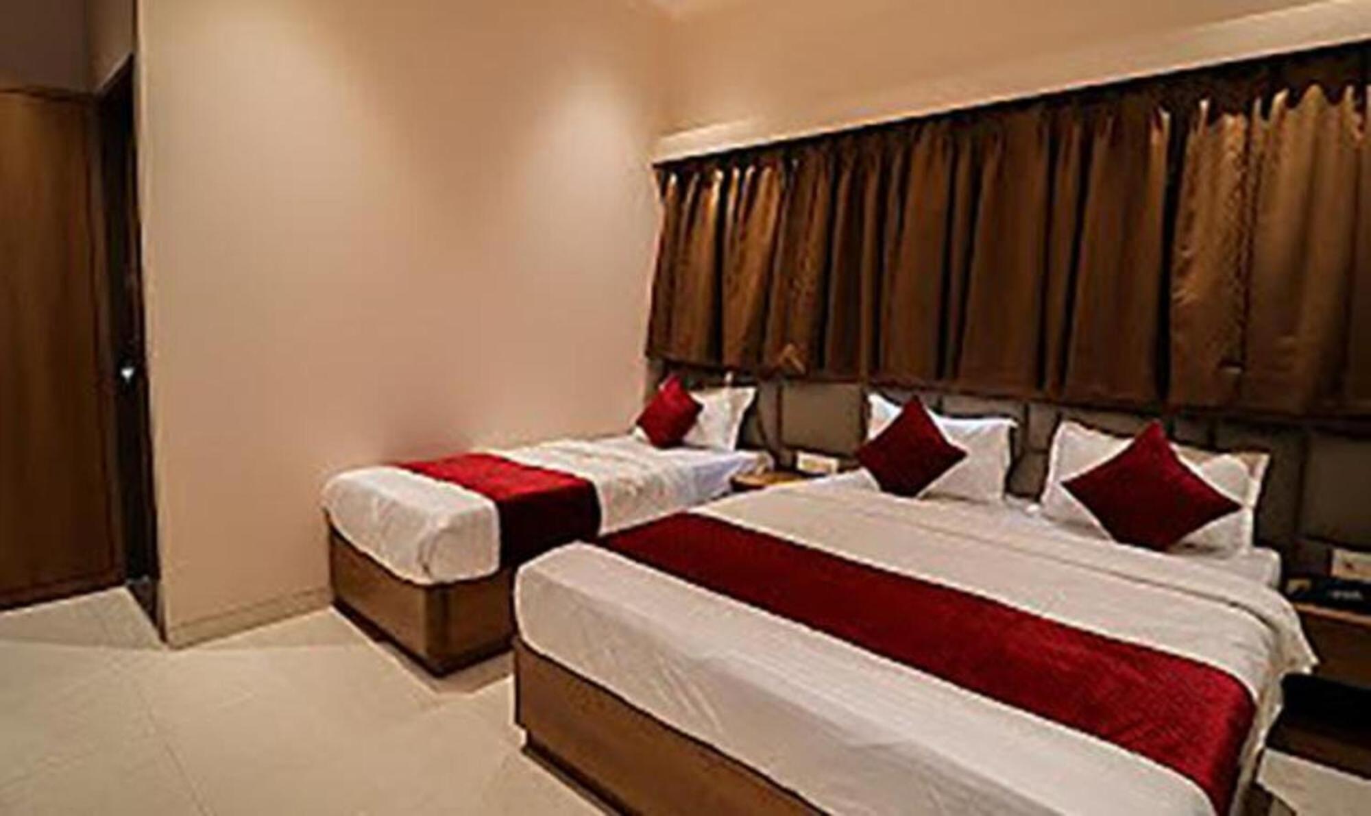 Fabhotel Ascent Star - Nr Phoenix Mall Kurla 3*
