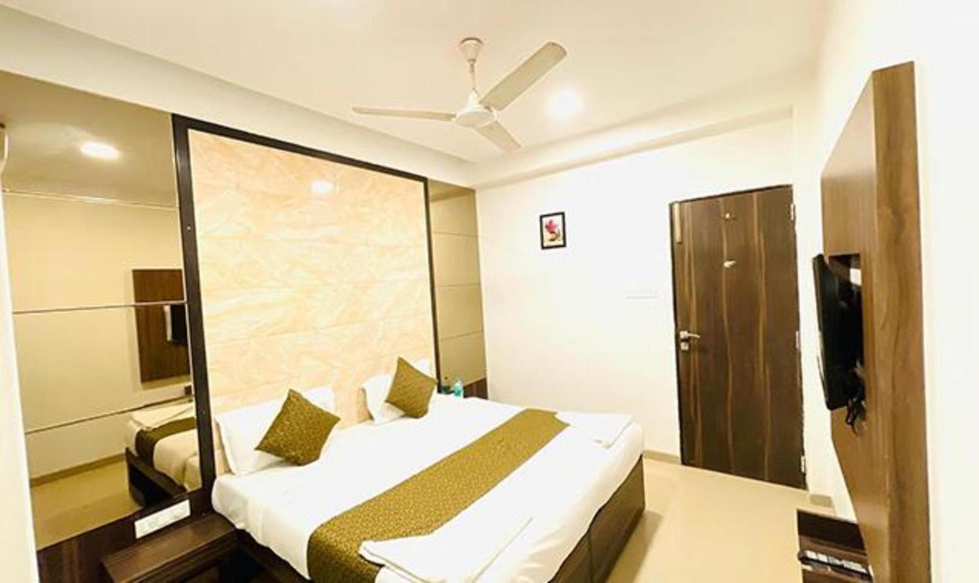 Fabhotel Amfahh Hotel *