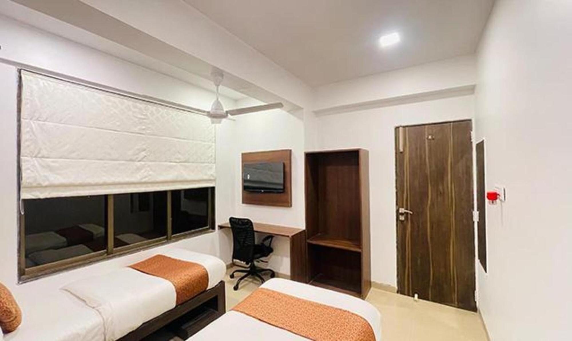 Fabhotel Amfahh Hotel