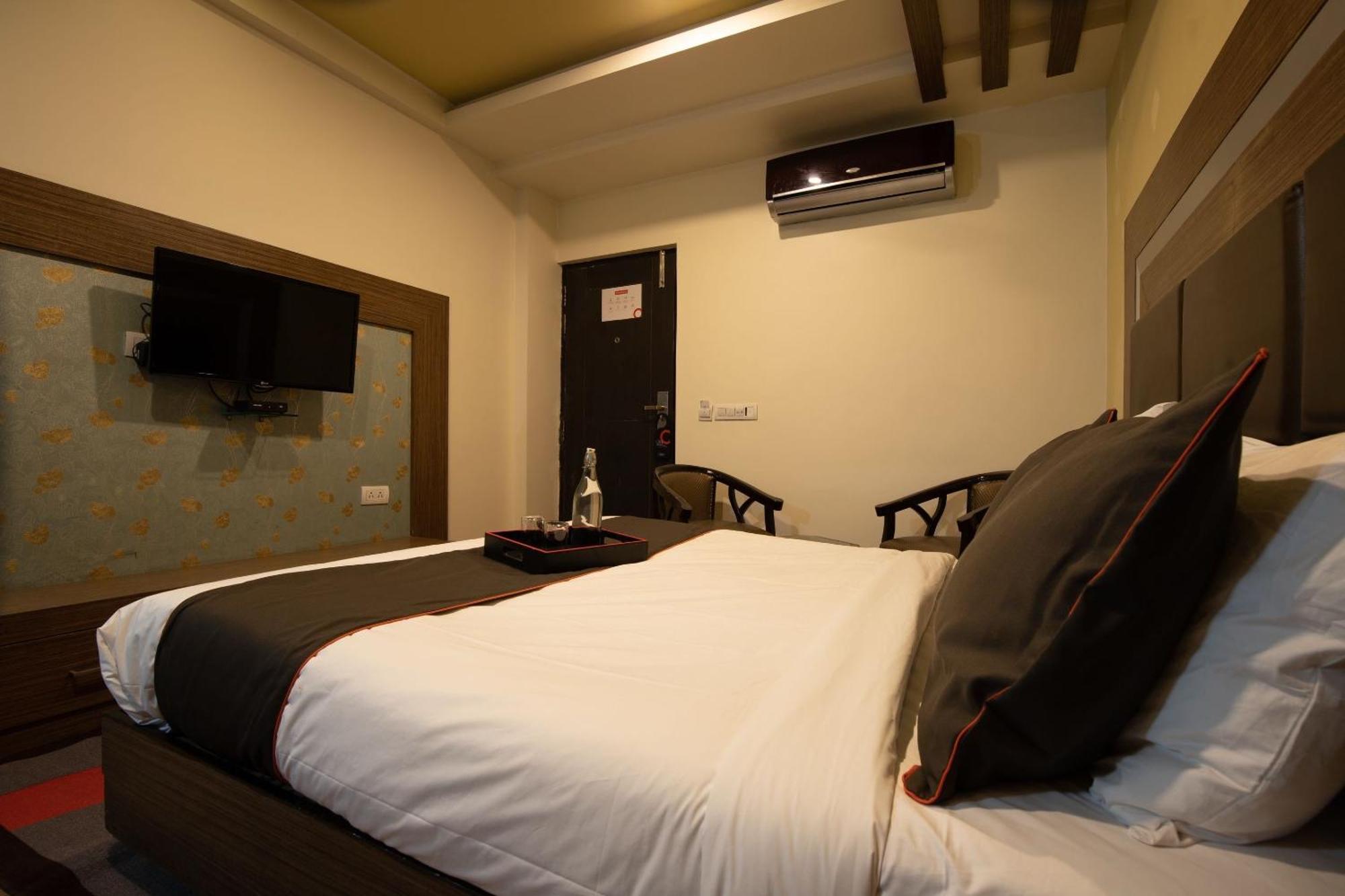 Townhouse Vangani Railway Station Formerly Chadha Hotel Mumbai