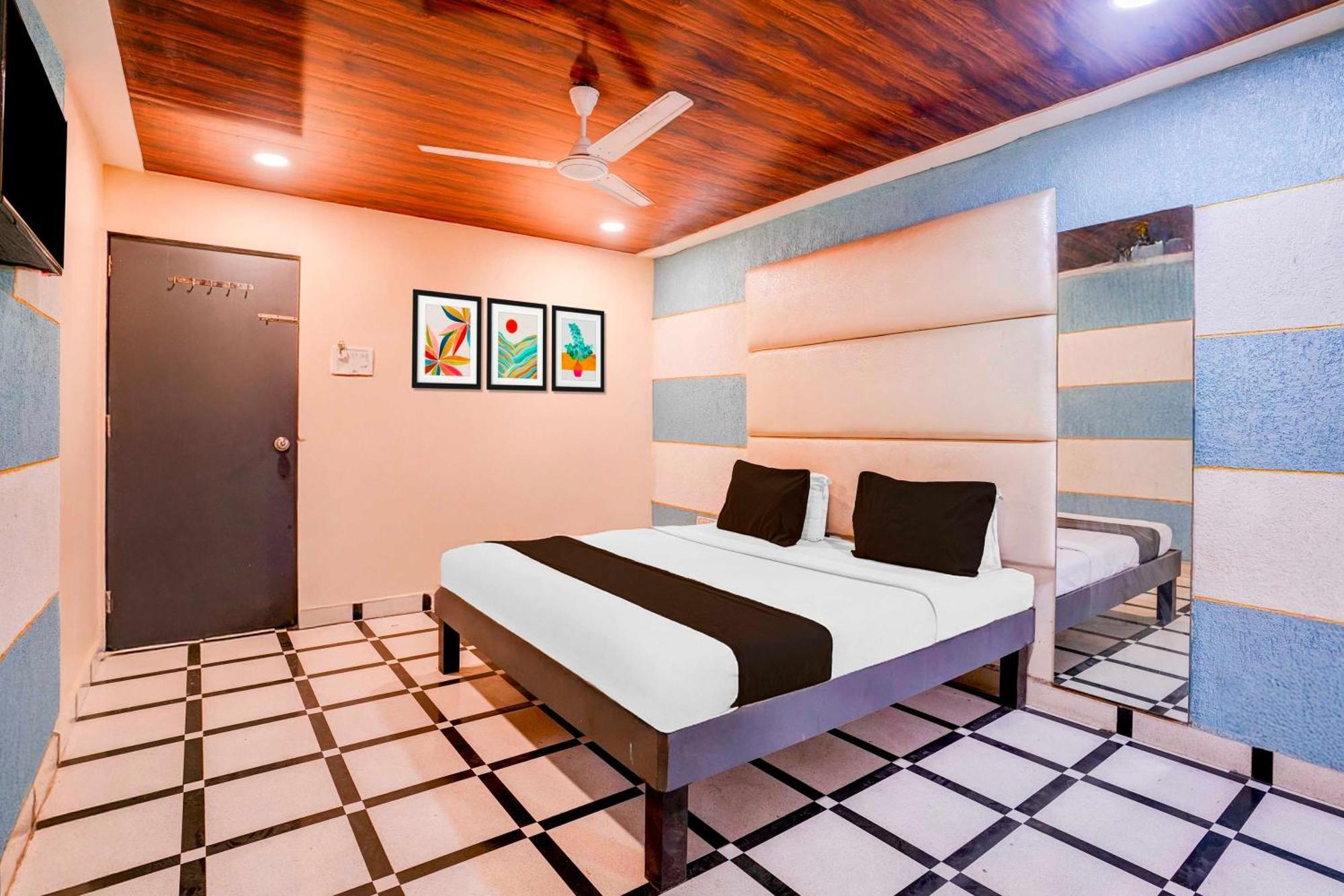 Hotel Collection O Palava Dombivali 3*