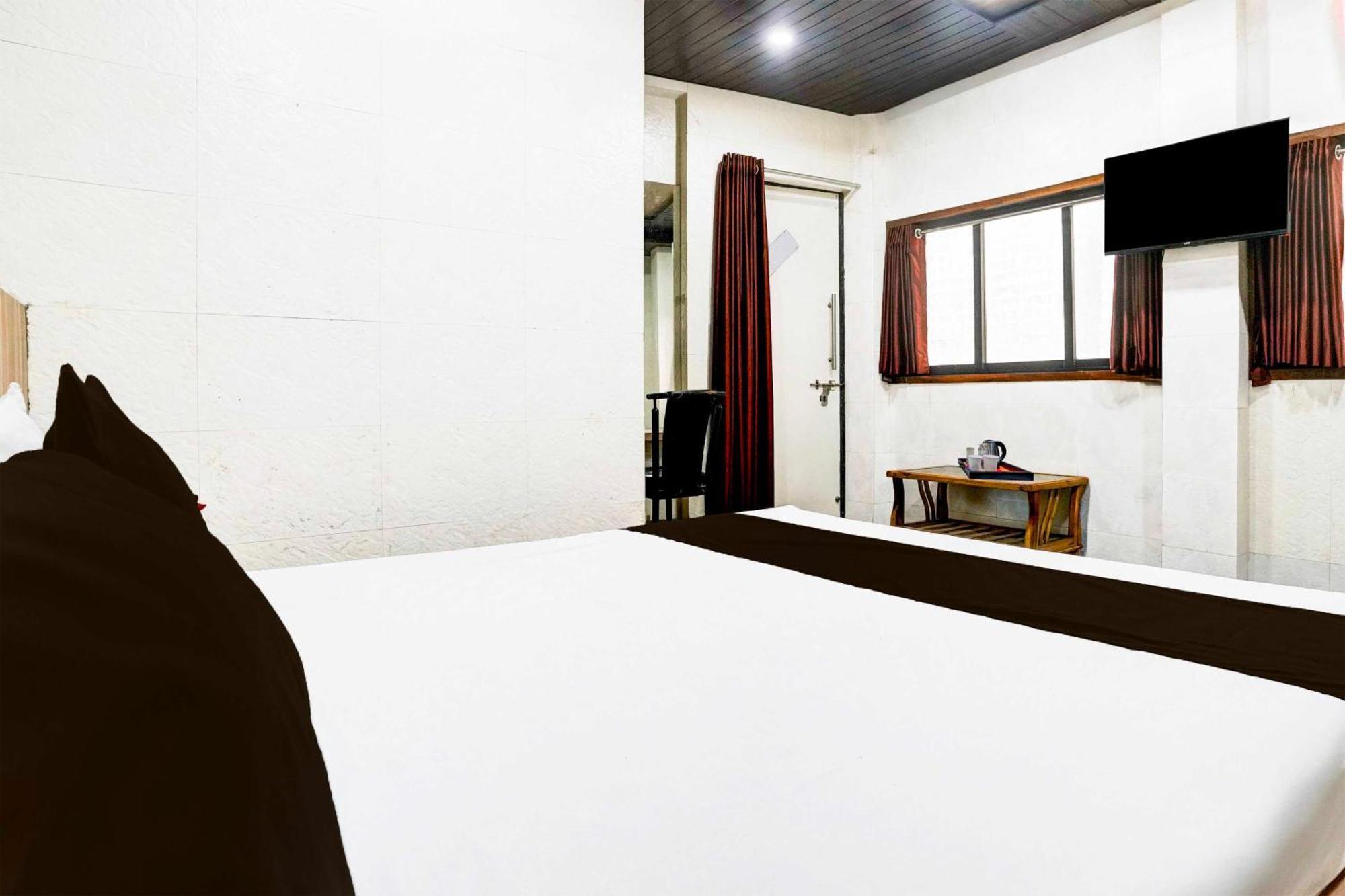Hotel Collection O Dombivali Mumbai