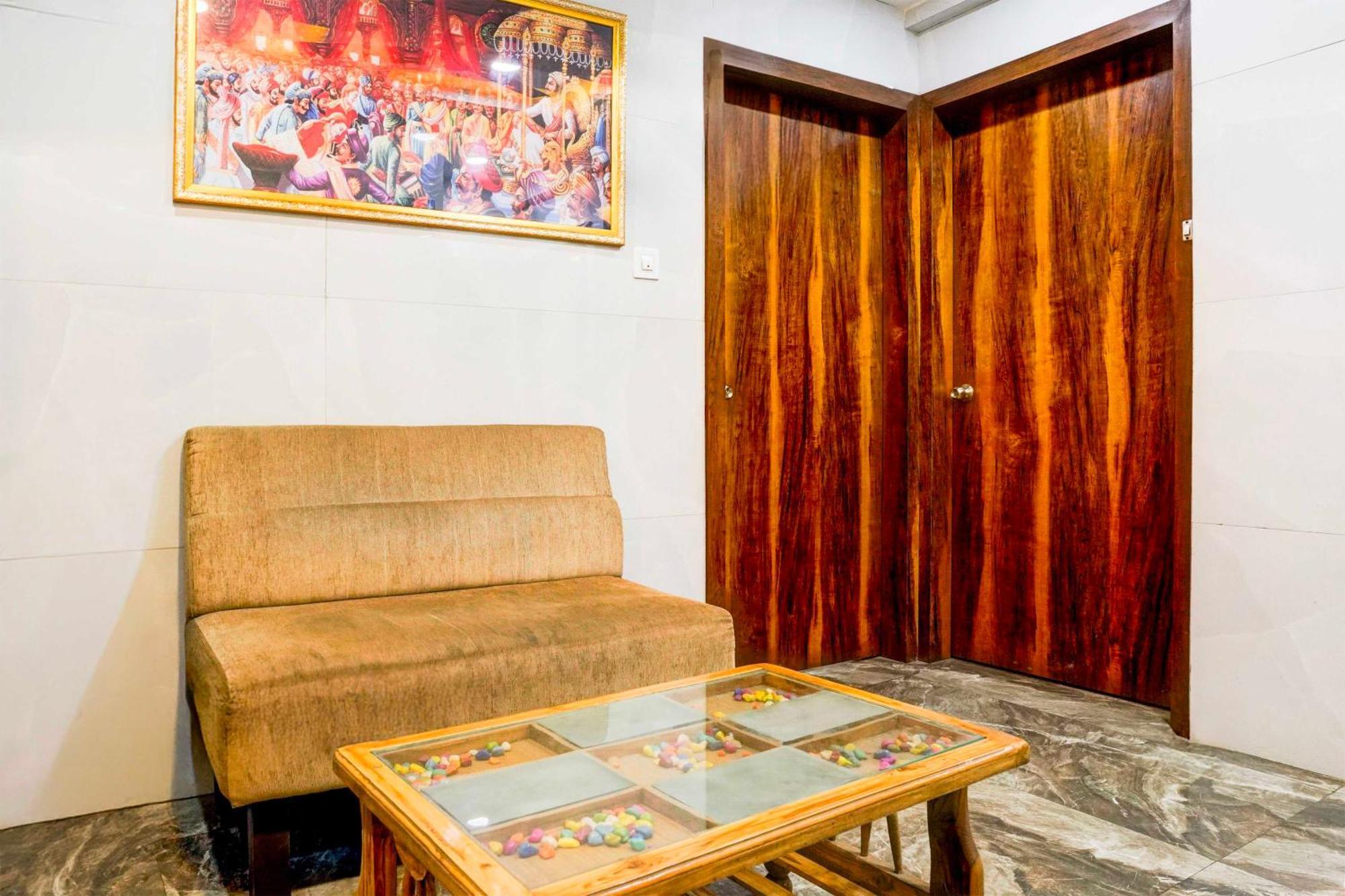 Collection O Dombivali Mumbai
