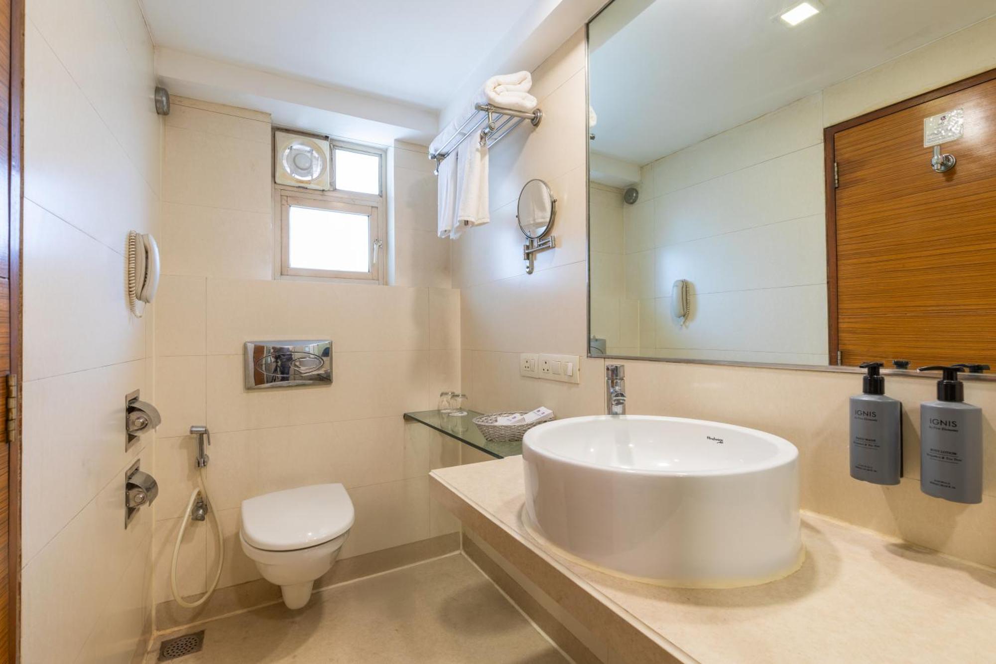 Hotel Heritage Formerly Known As Comfort Heritage 4*