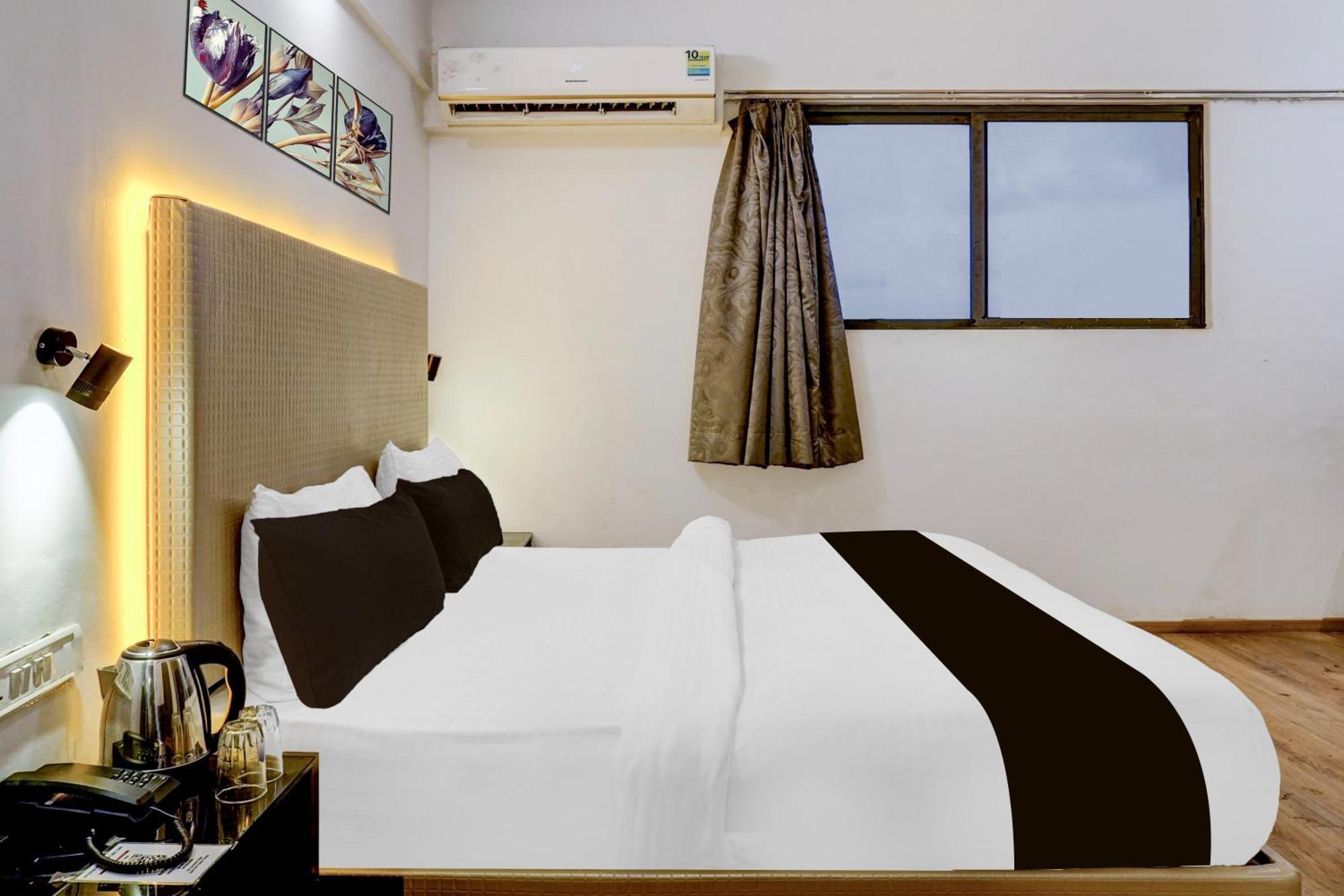 Super Townhouse Exhibition Centre Goregaon Mumbai