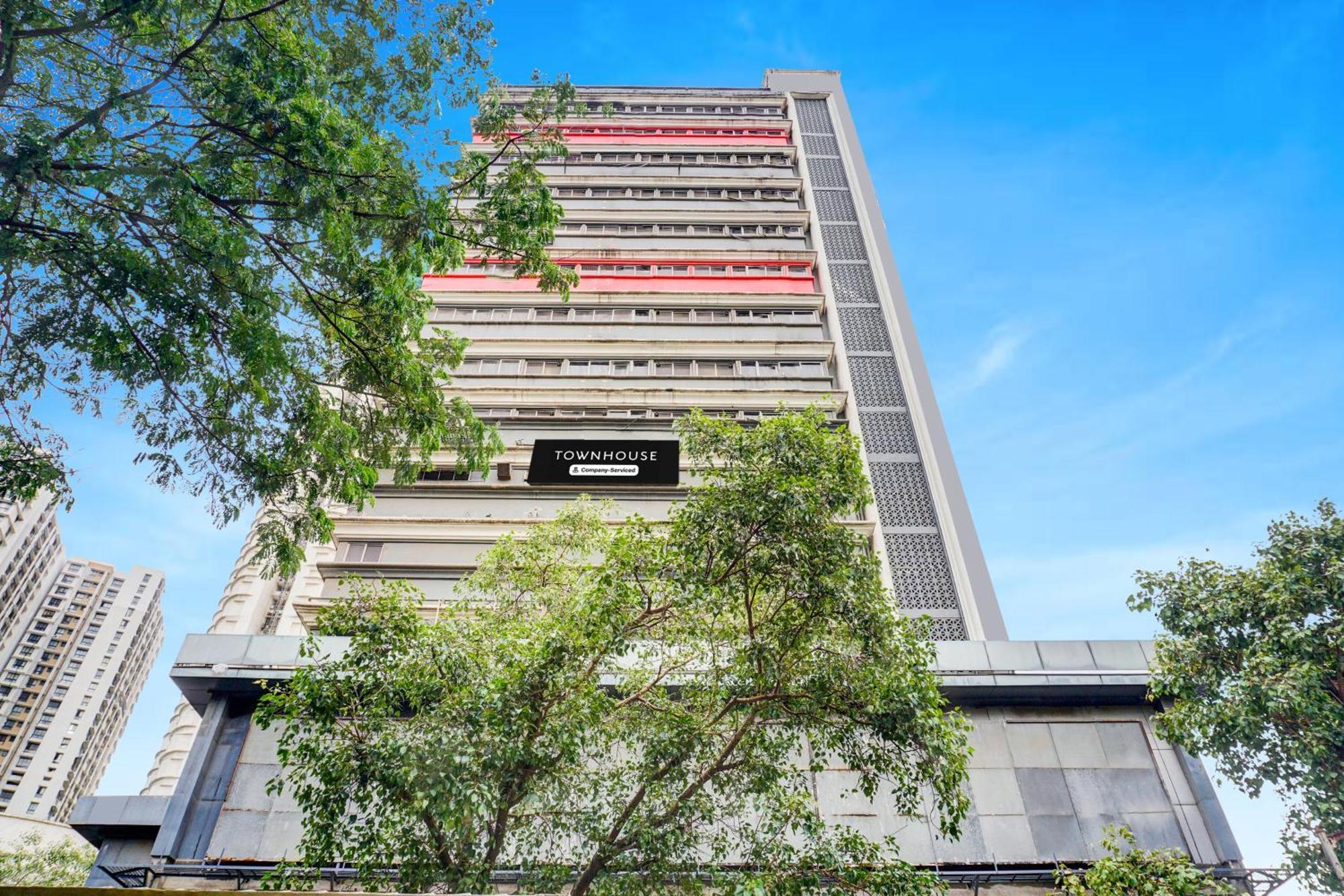 Hotel Super Townhouse Exhibition Centre Goregaon Mumbai